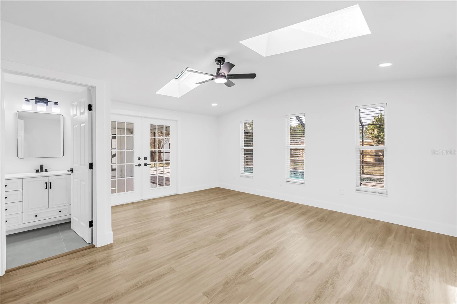 SOUTHERN COMFORT HOMES UNIT 1-B - Residential