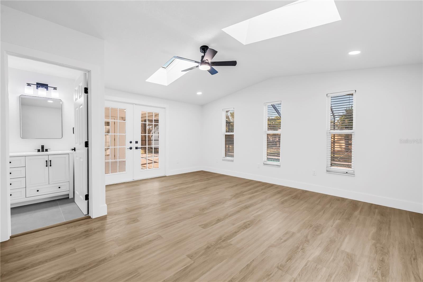 SOUTHERN COMFORT HOMES UNIT 1-B - Residential