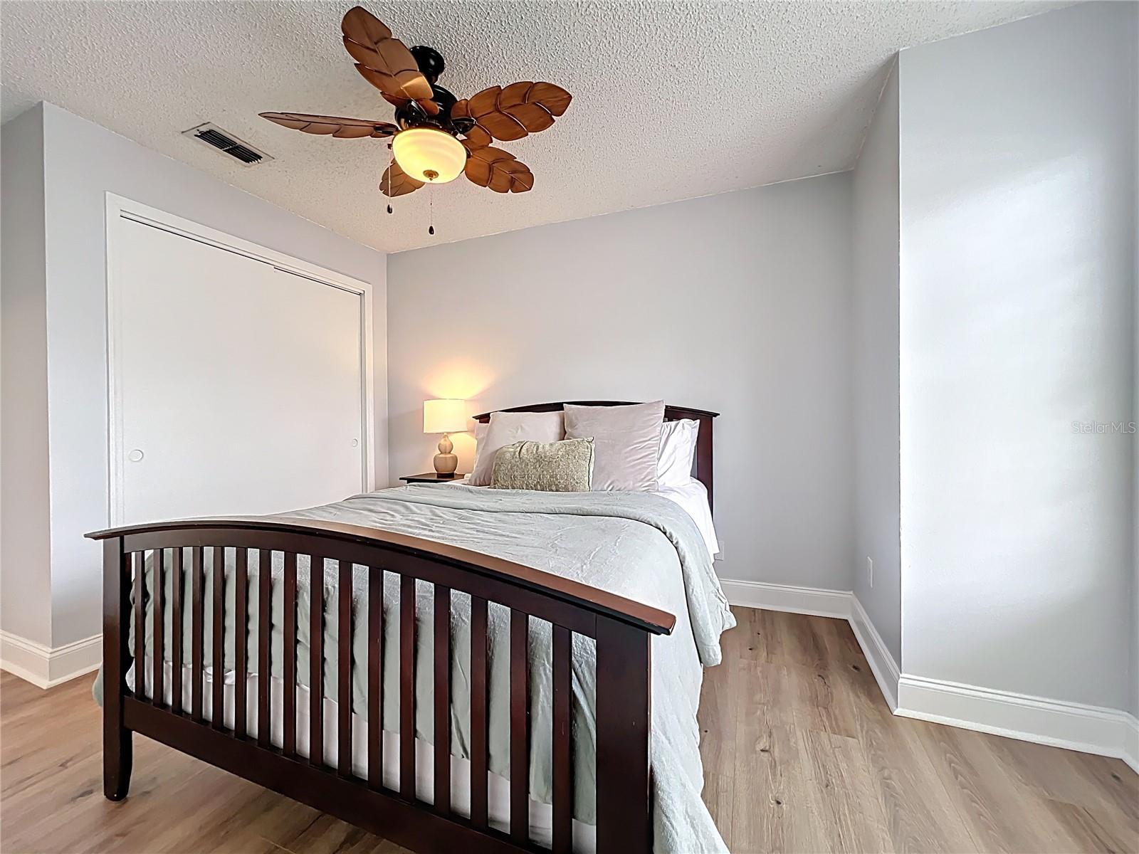 STURBRIDGE - Residential