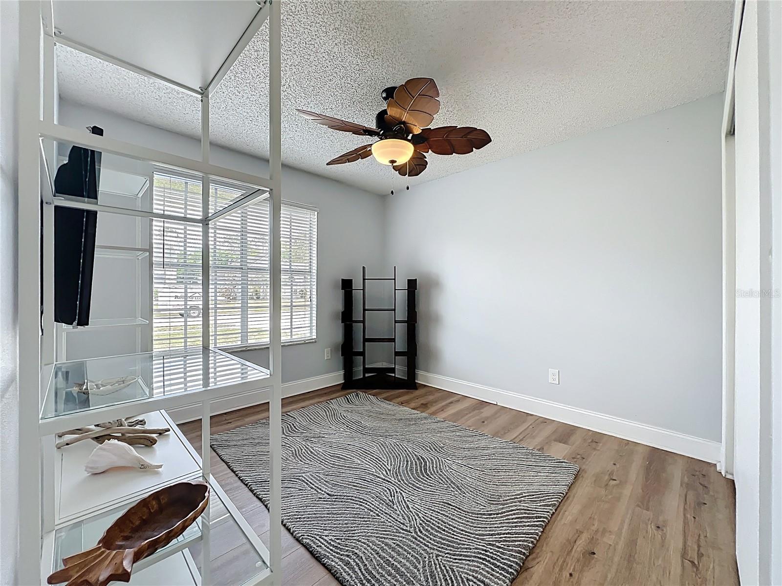 STURBRIDGE - Residential