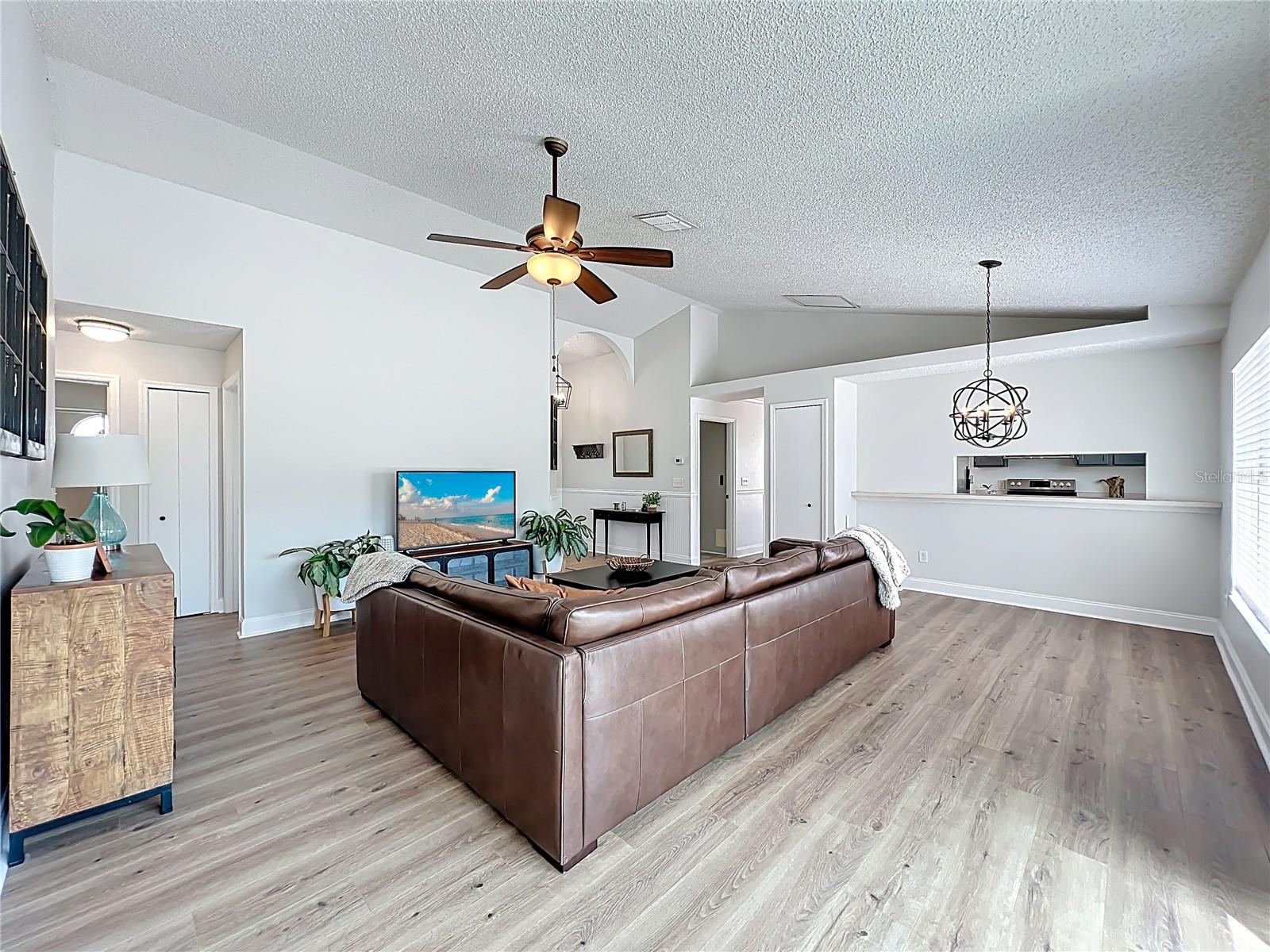 STURBRIDGE - Residential