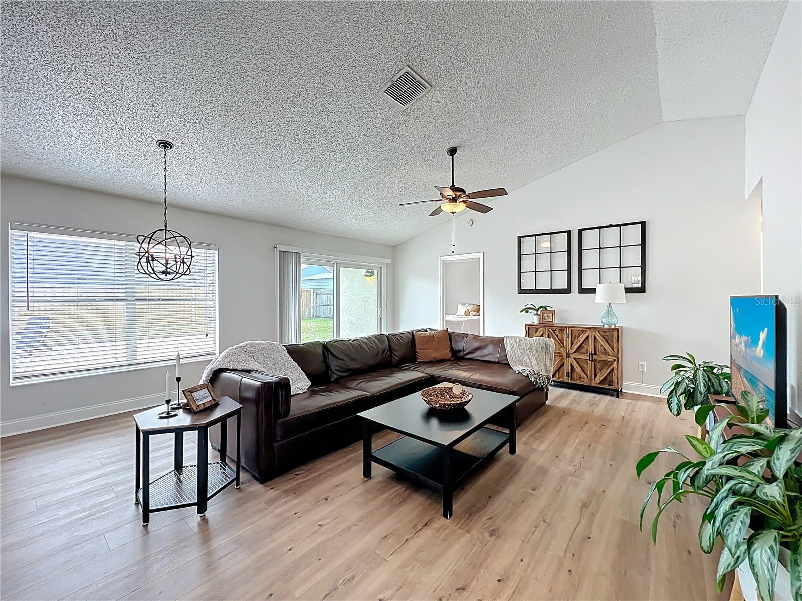 STURBRIDGE - Residential