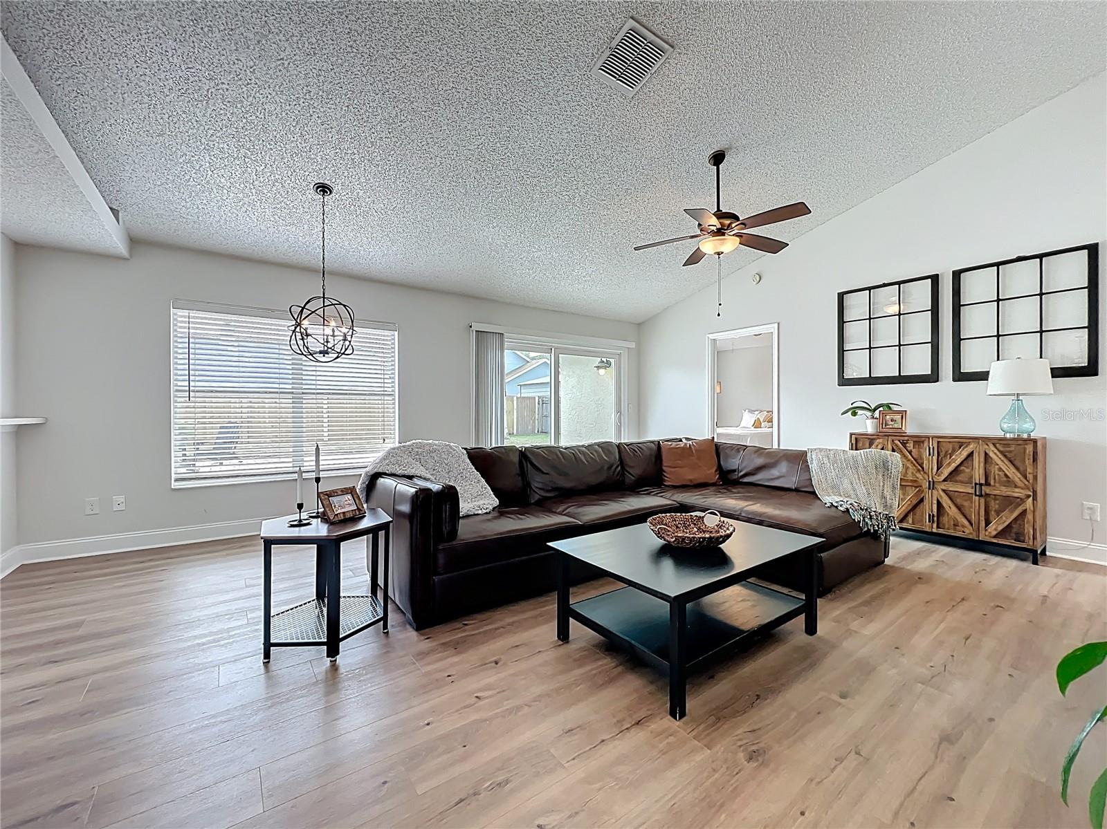 STURBRIDGE - Residential