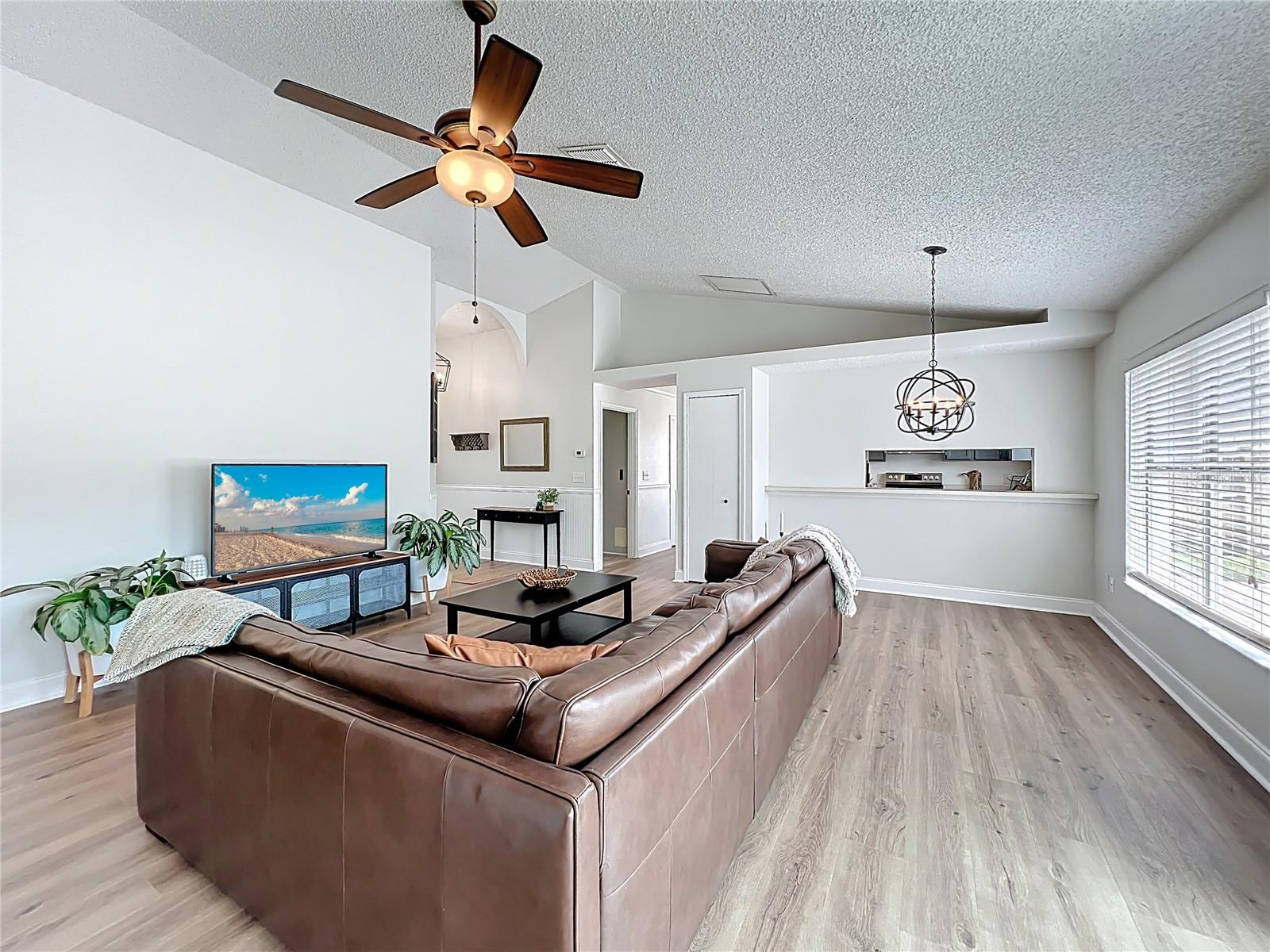 STURBRIDGE - Residential