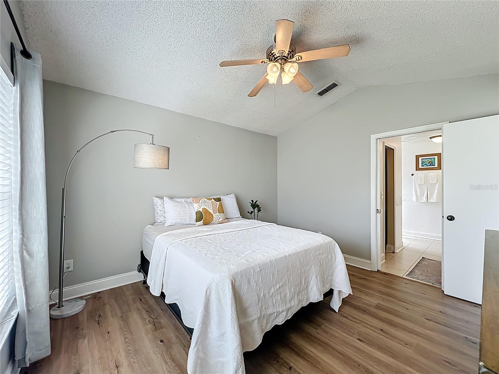 STURBRIDGE - Residential