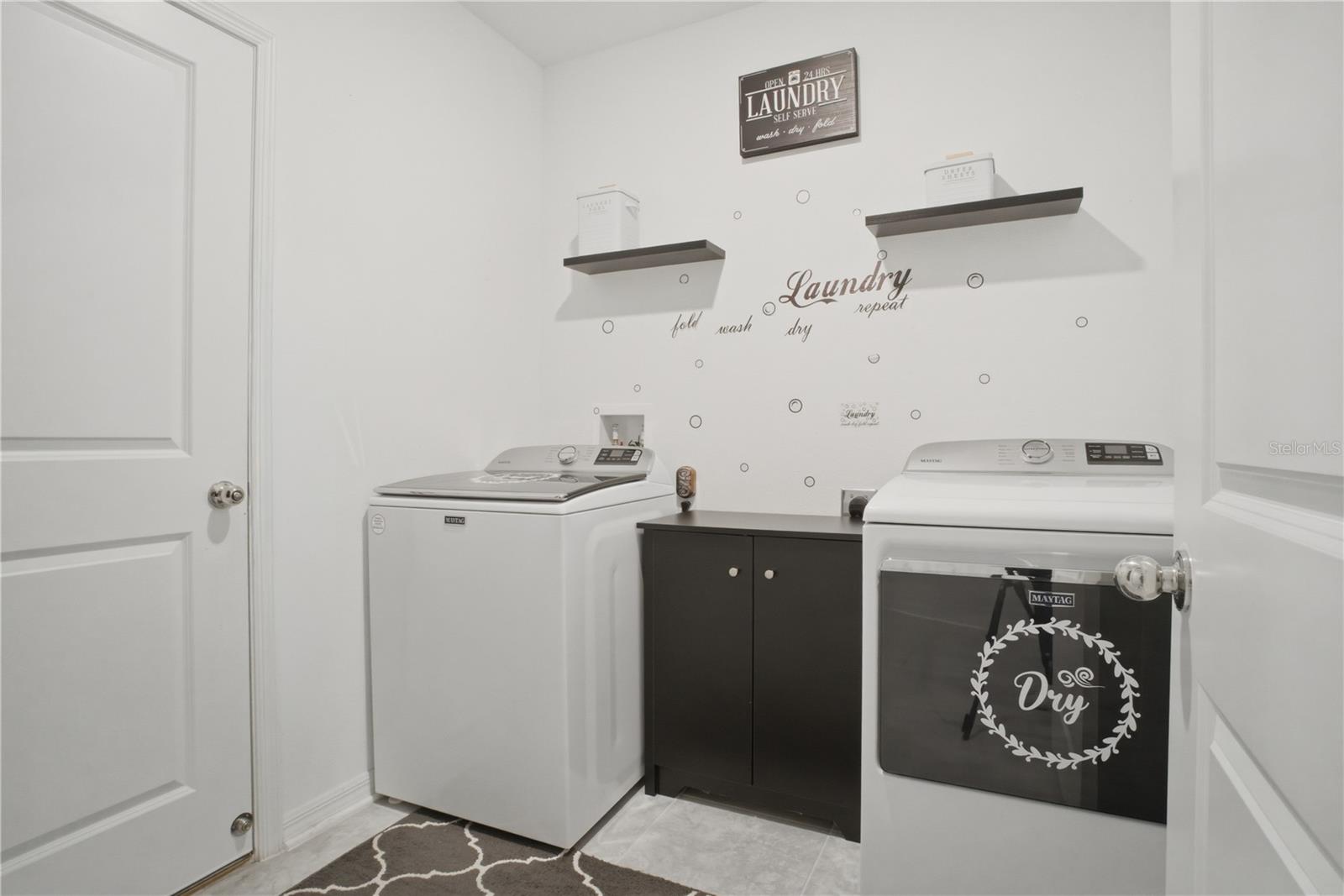 LEOMAS LNDG PH 1 - Residential