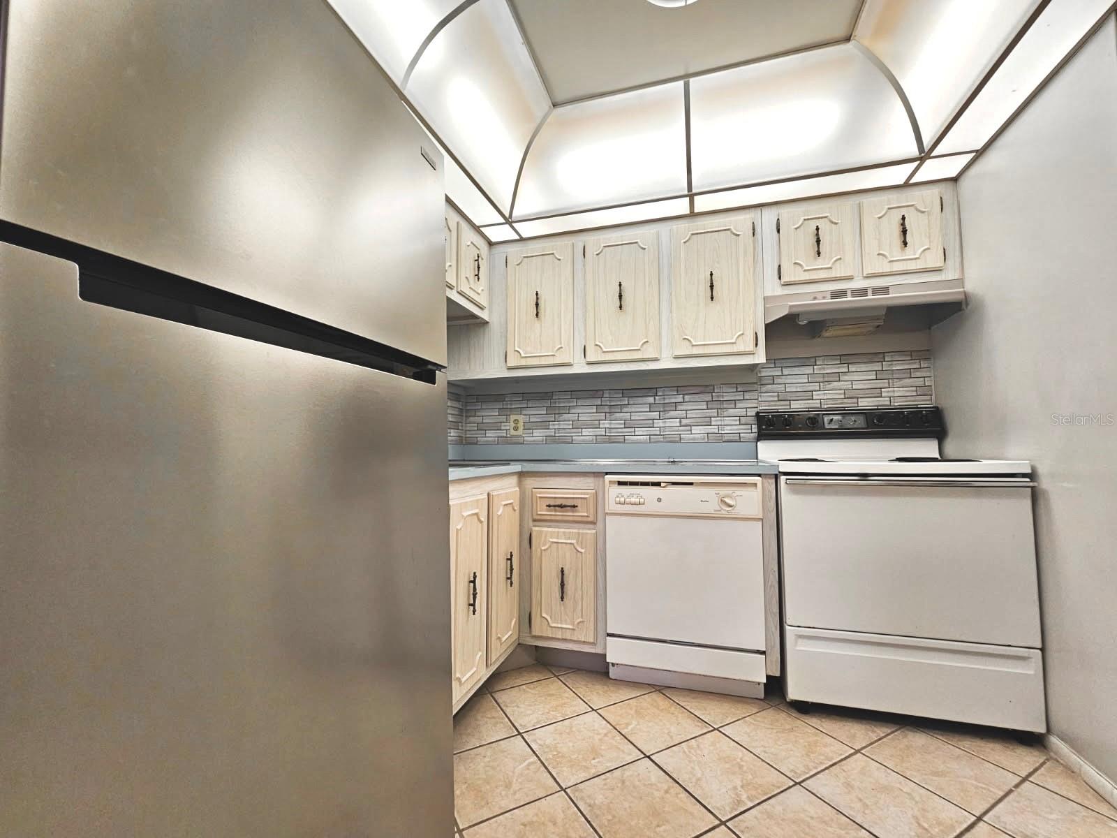 WATERS EDGE 1 CONDO - Residential Lease