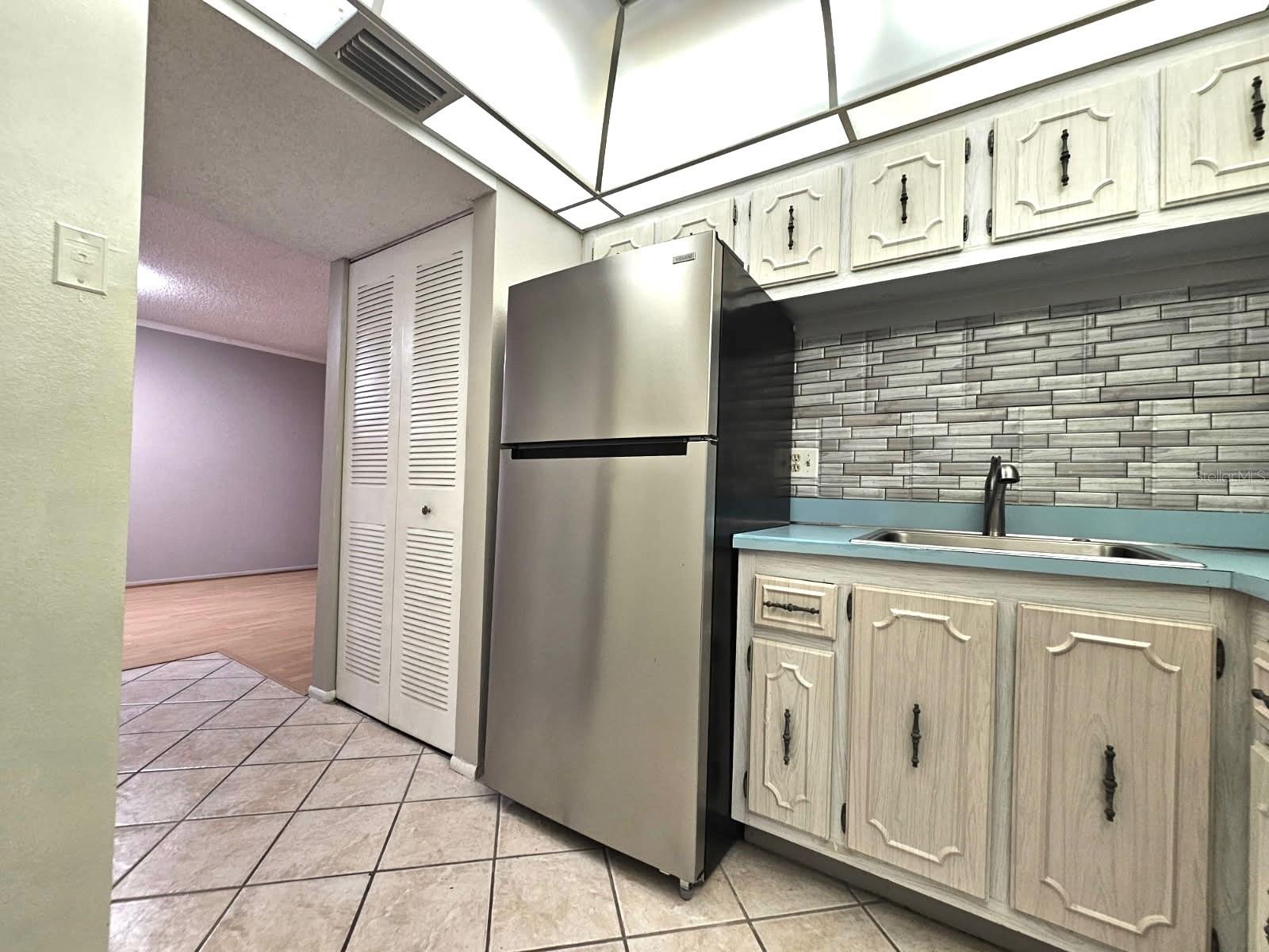 WATERS EDGE 1 CONDO - Residential Lease