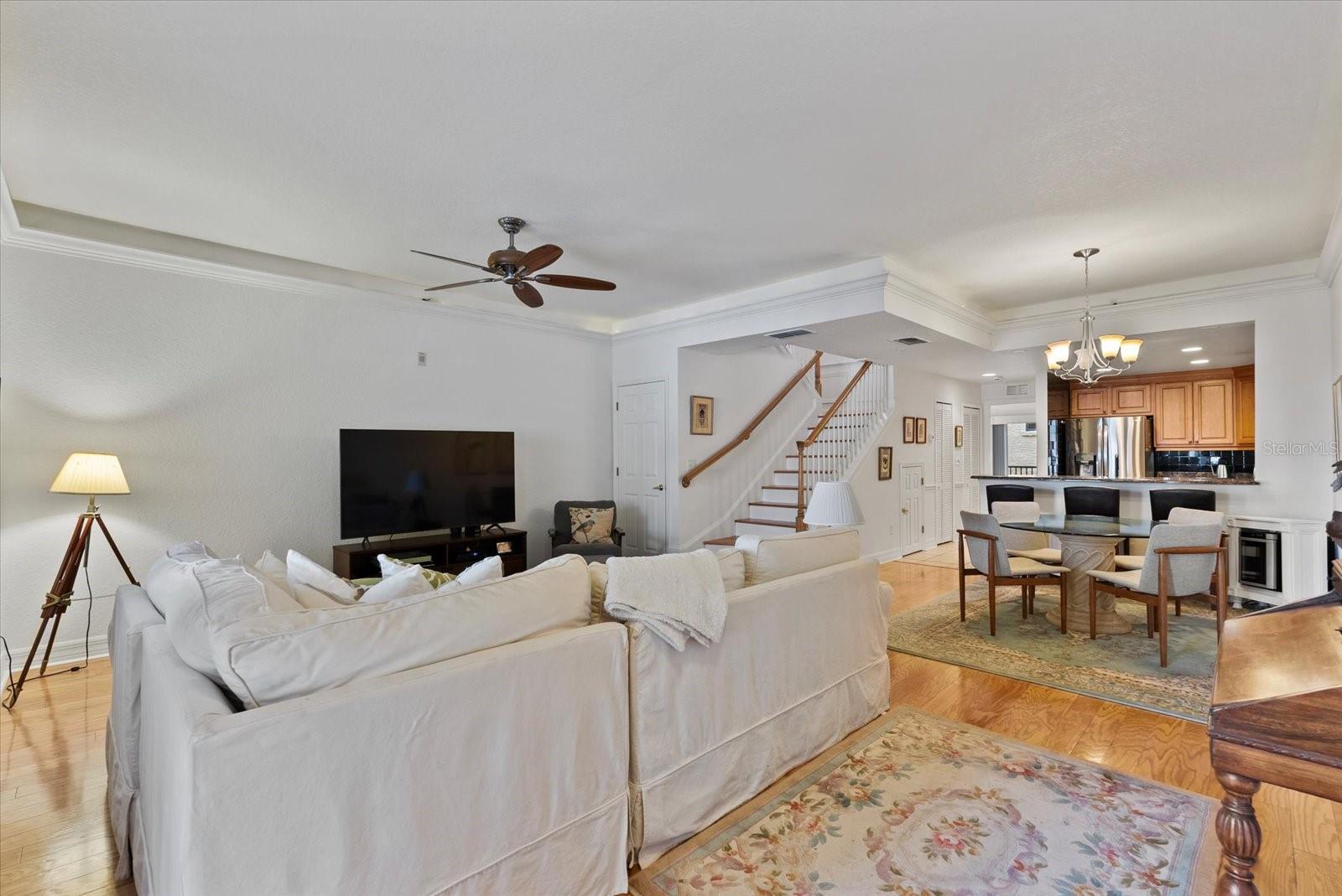 SPANISH PALMS CONDO - Residential