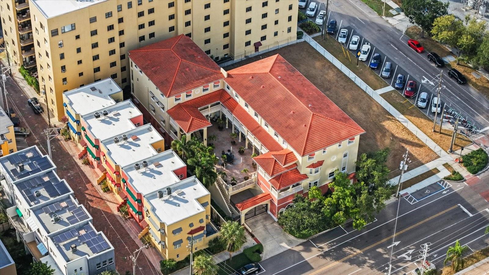 SPANISH PALMS CONDO - Residential