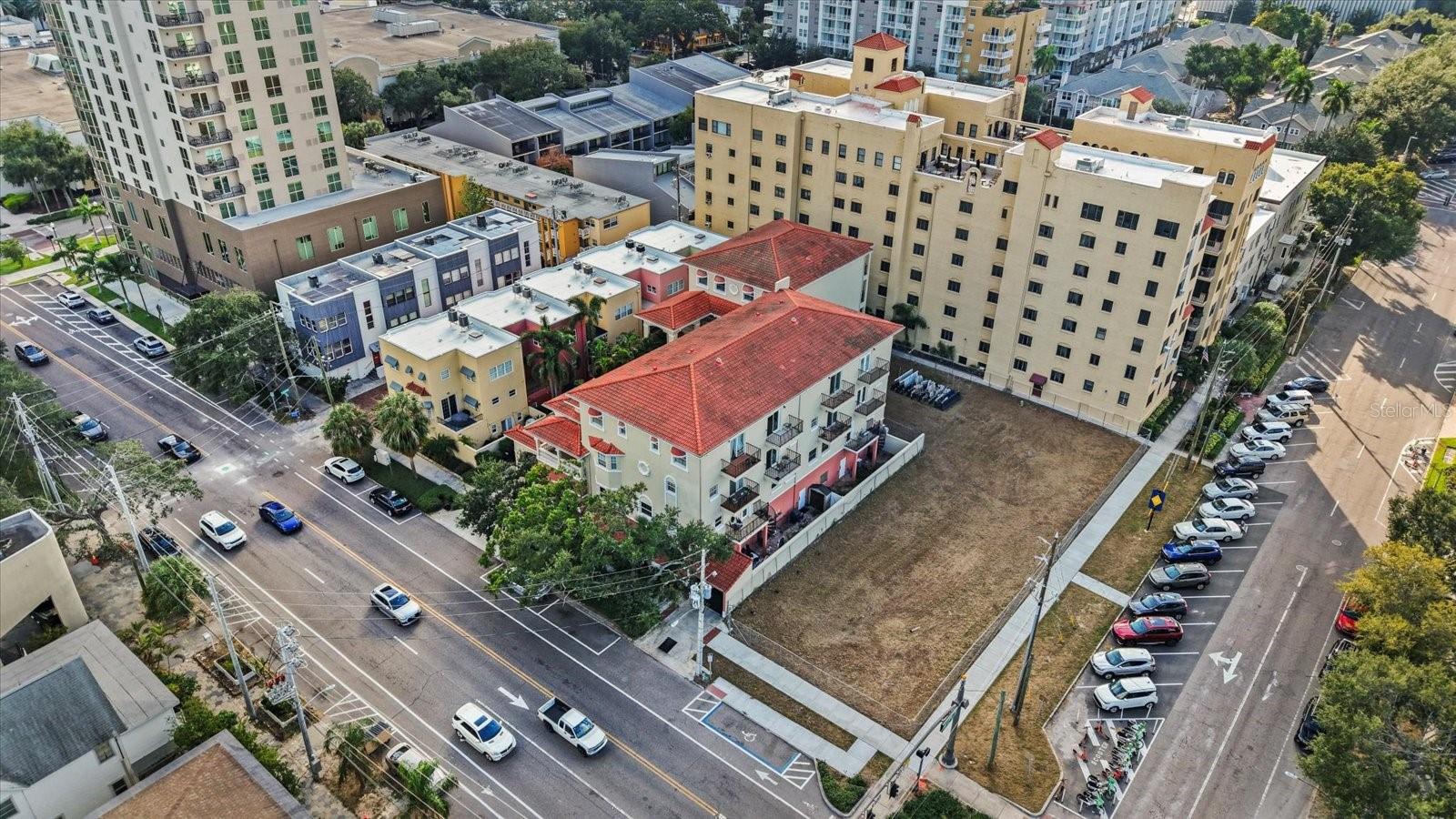 SPANISH PALMS CONDO - Residential