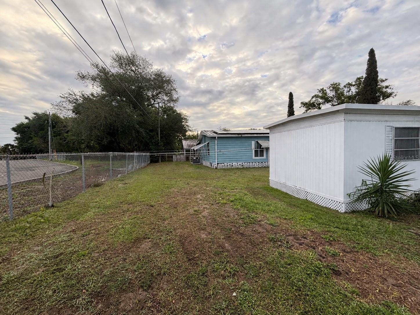 SUNSHINE PARK 01 - Residential