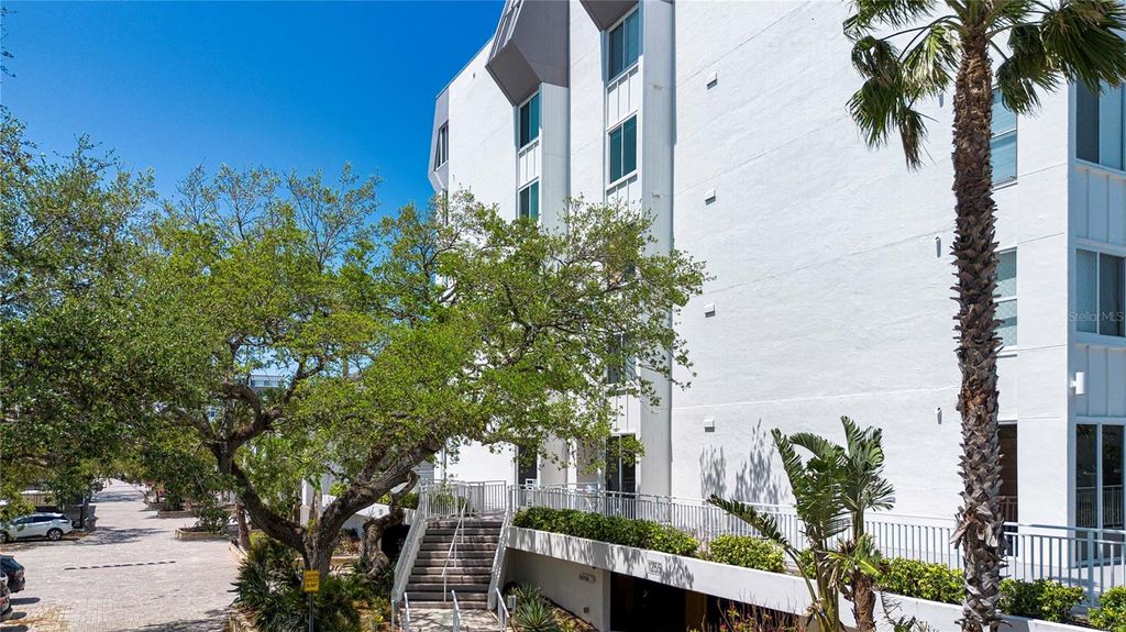 Photo of 1255 E Peppertree Drive #506, Sarasota, FL 34242 (MLS # A4648109)