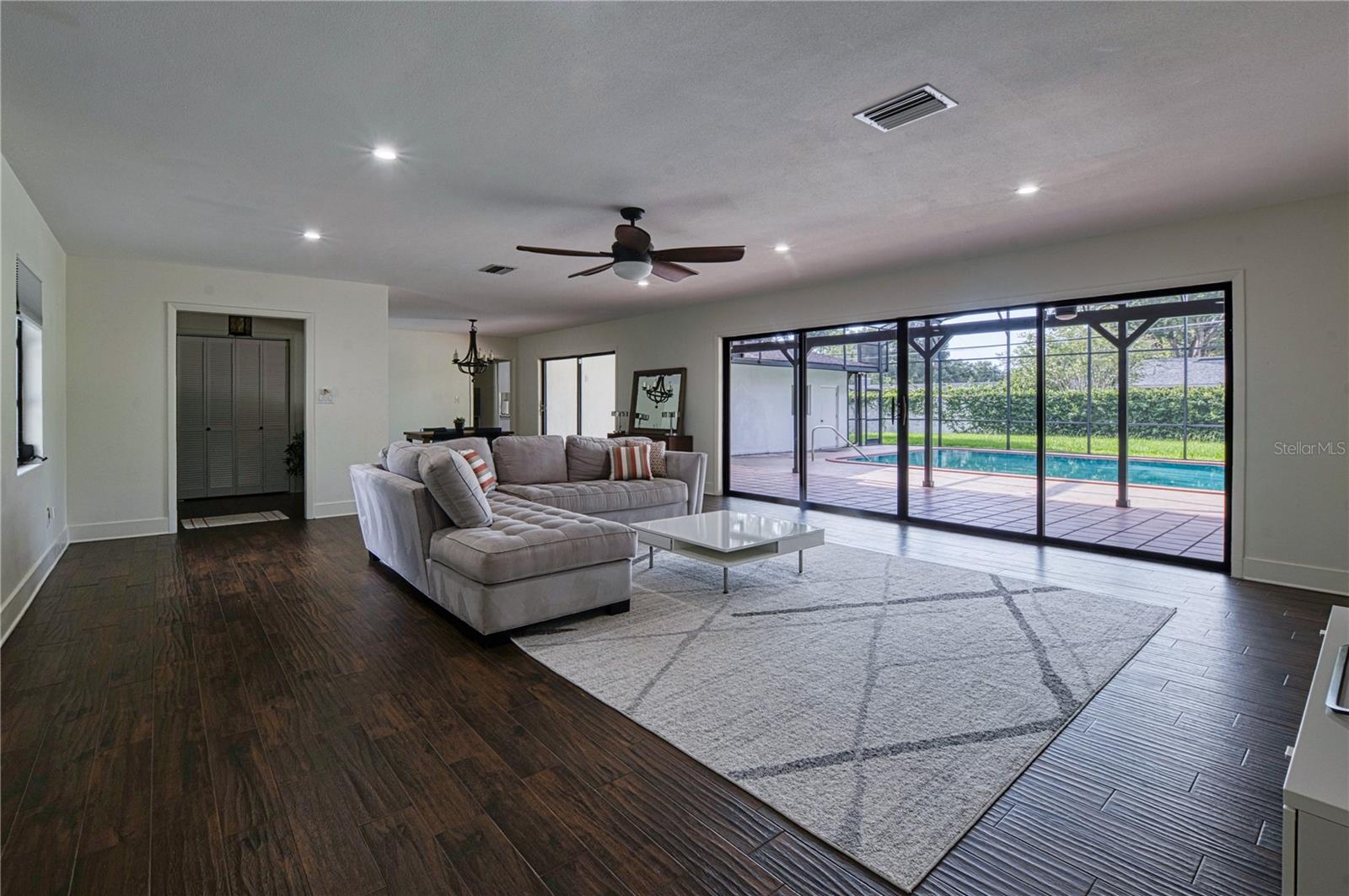 1809 PEPPERIDGE DRIVE