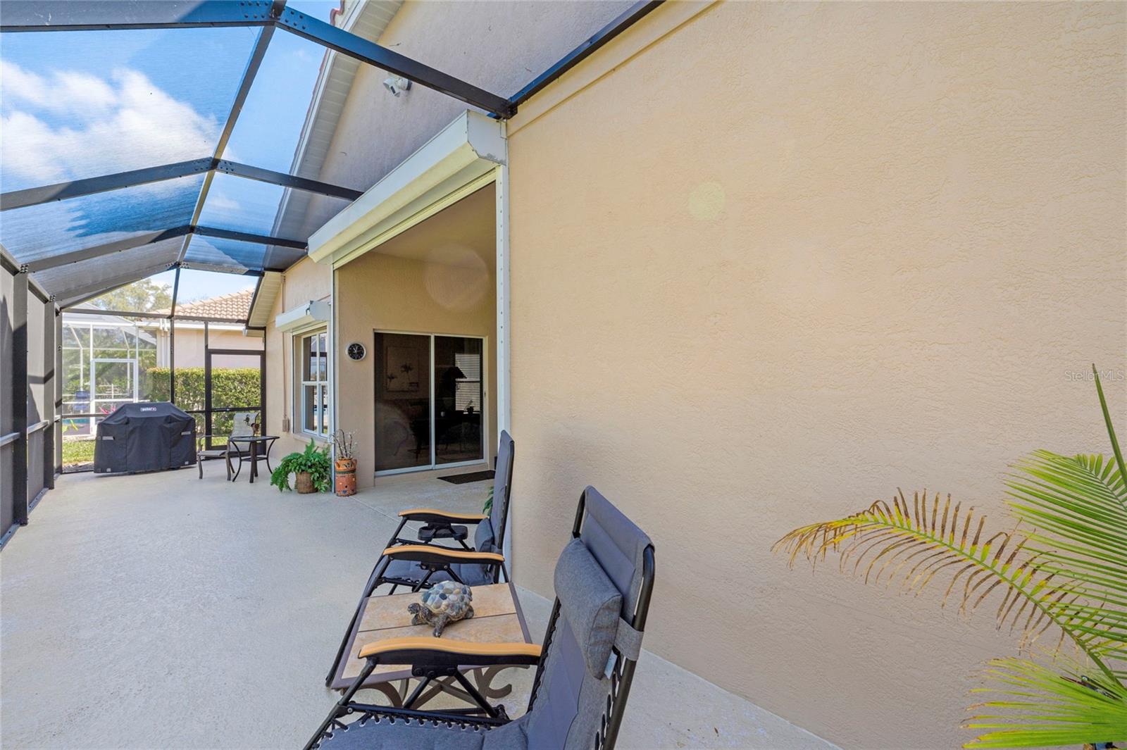 THE HAMPTONS - Residential