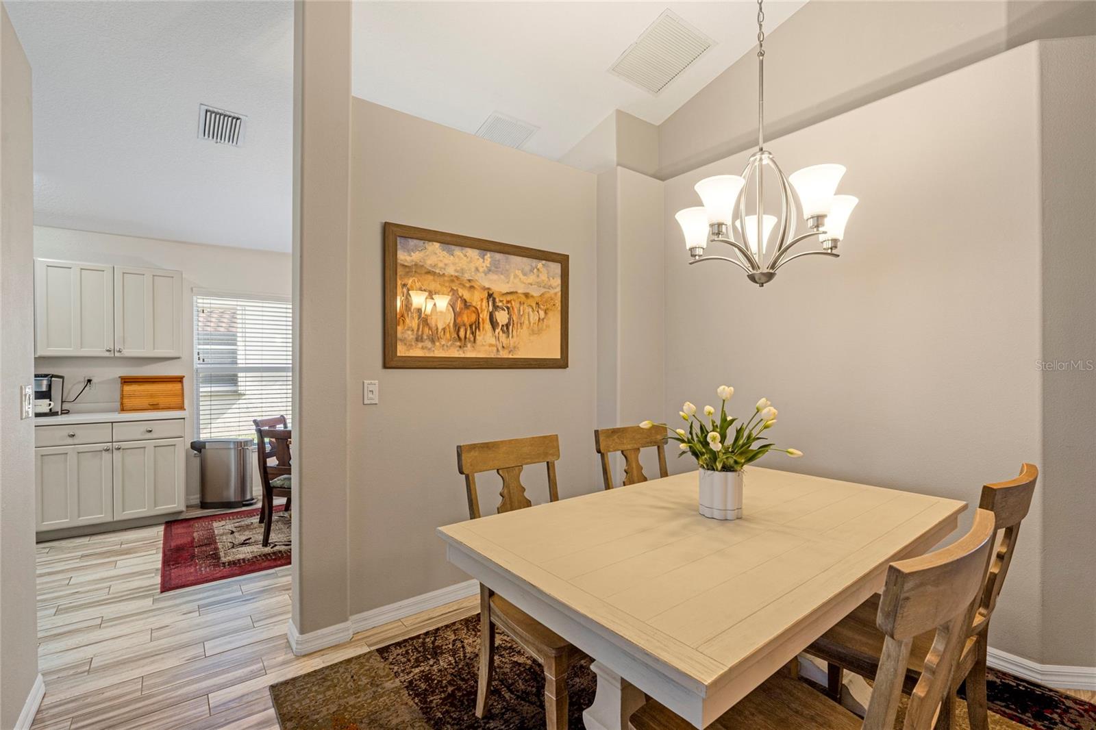 THE HAMPTONS - Residential