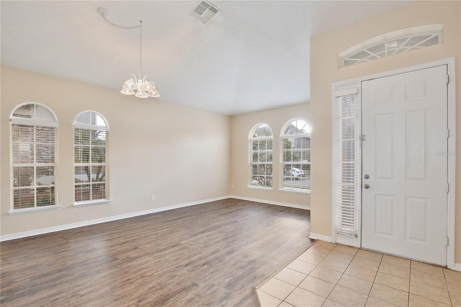 1550 CEDAR LAKE DRIVE
