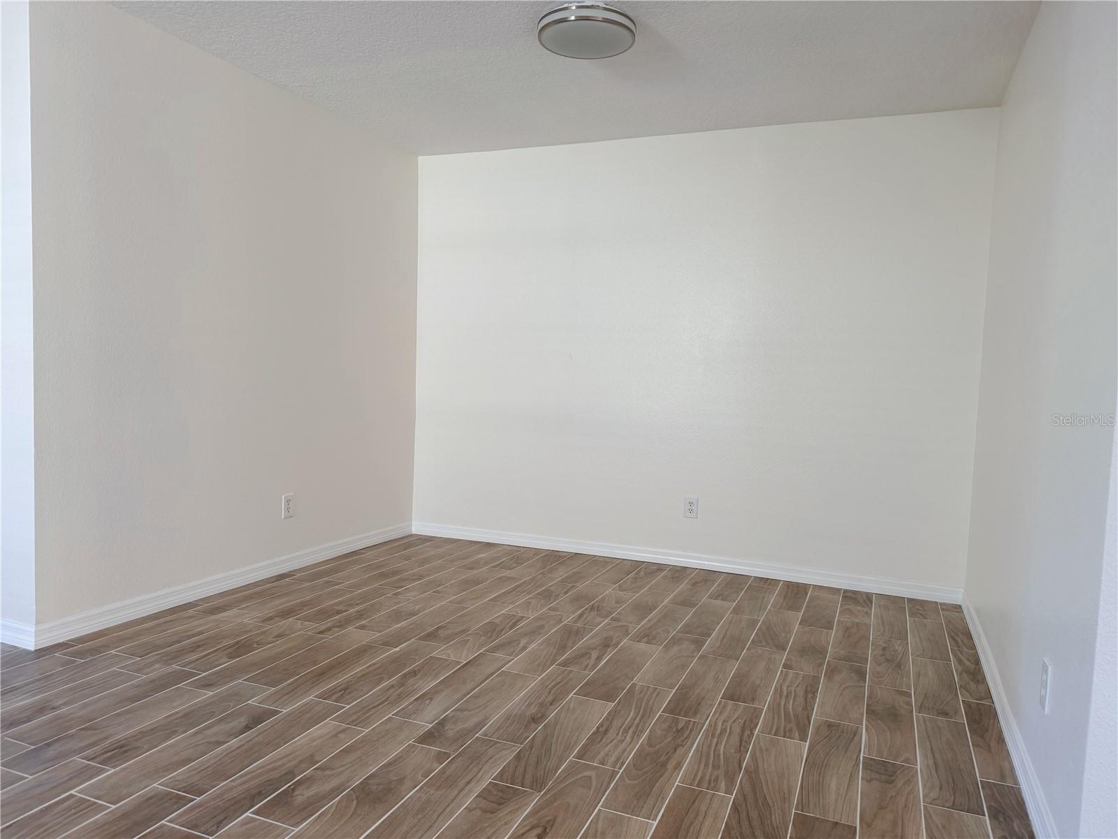 OAKCREST/SOUTHMEADOWPH N - Residential Lease