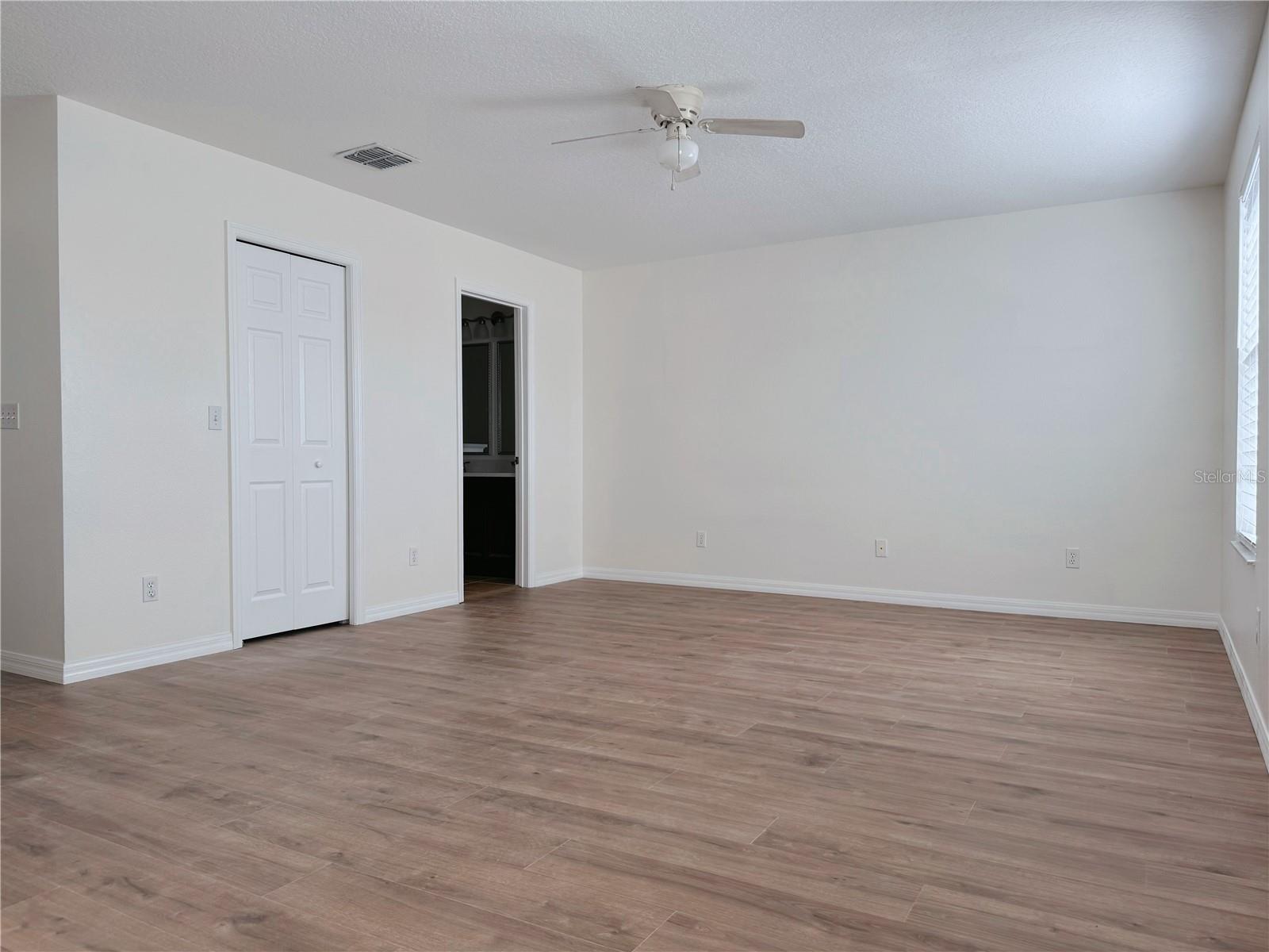 OAKCREST/SOUTHMEADOWPH N - Residential Lease