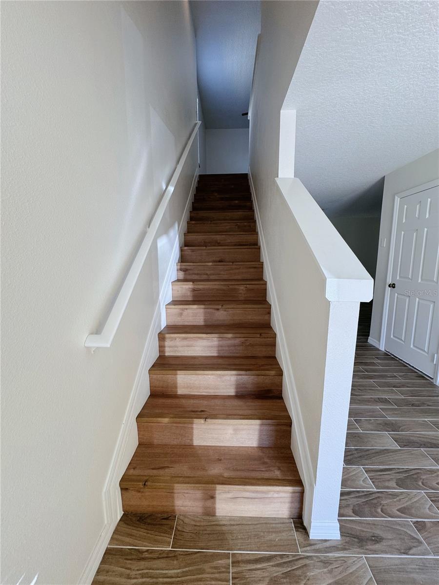 OAKCREST/SOUTHMEADOWPH N - Residential Lease