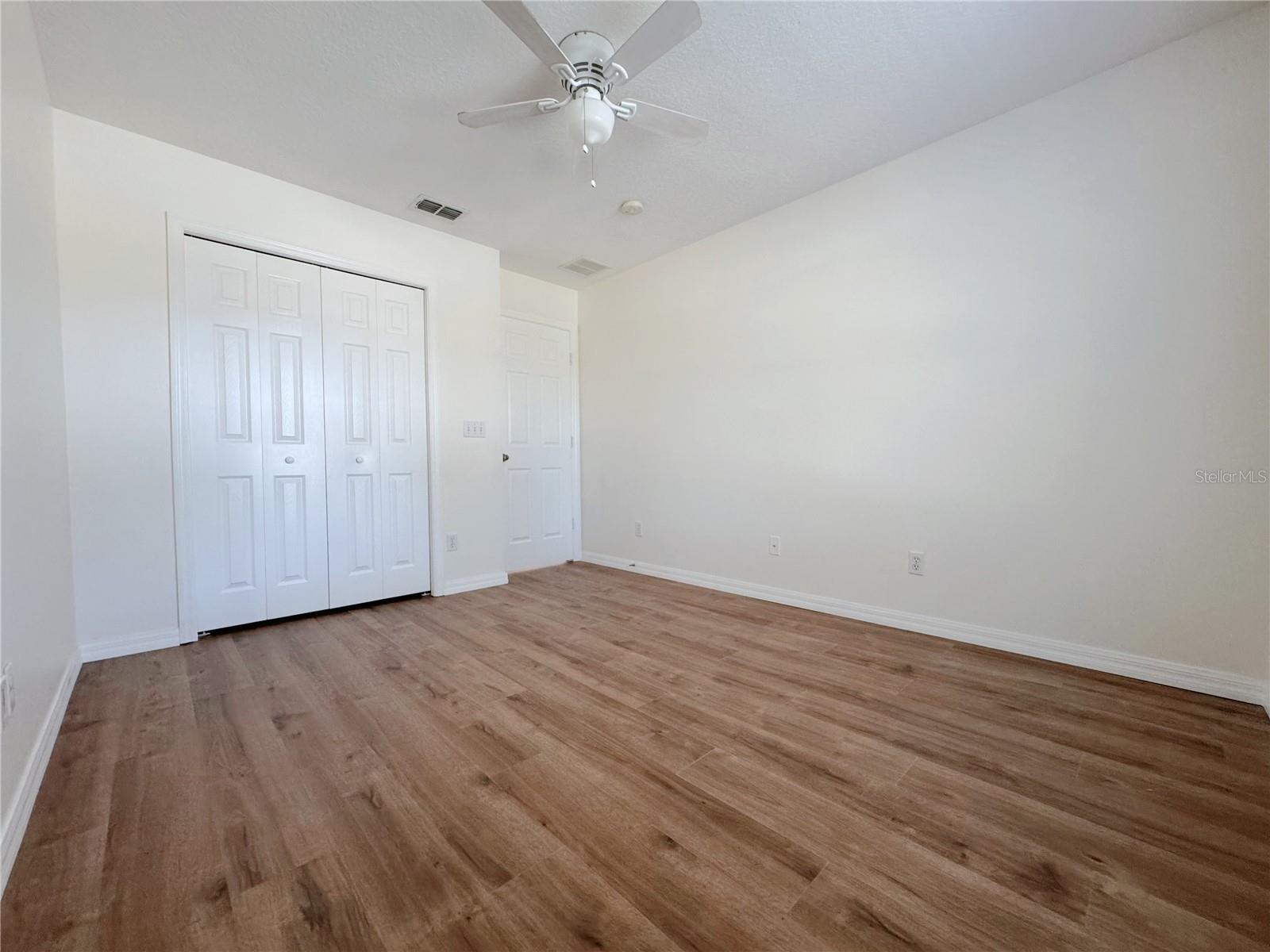 OAKCREST/SOUTHMEADOWPH N - Residential Lease