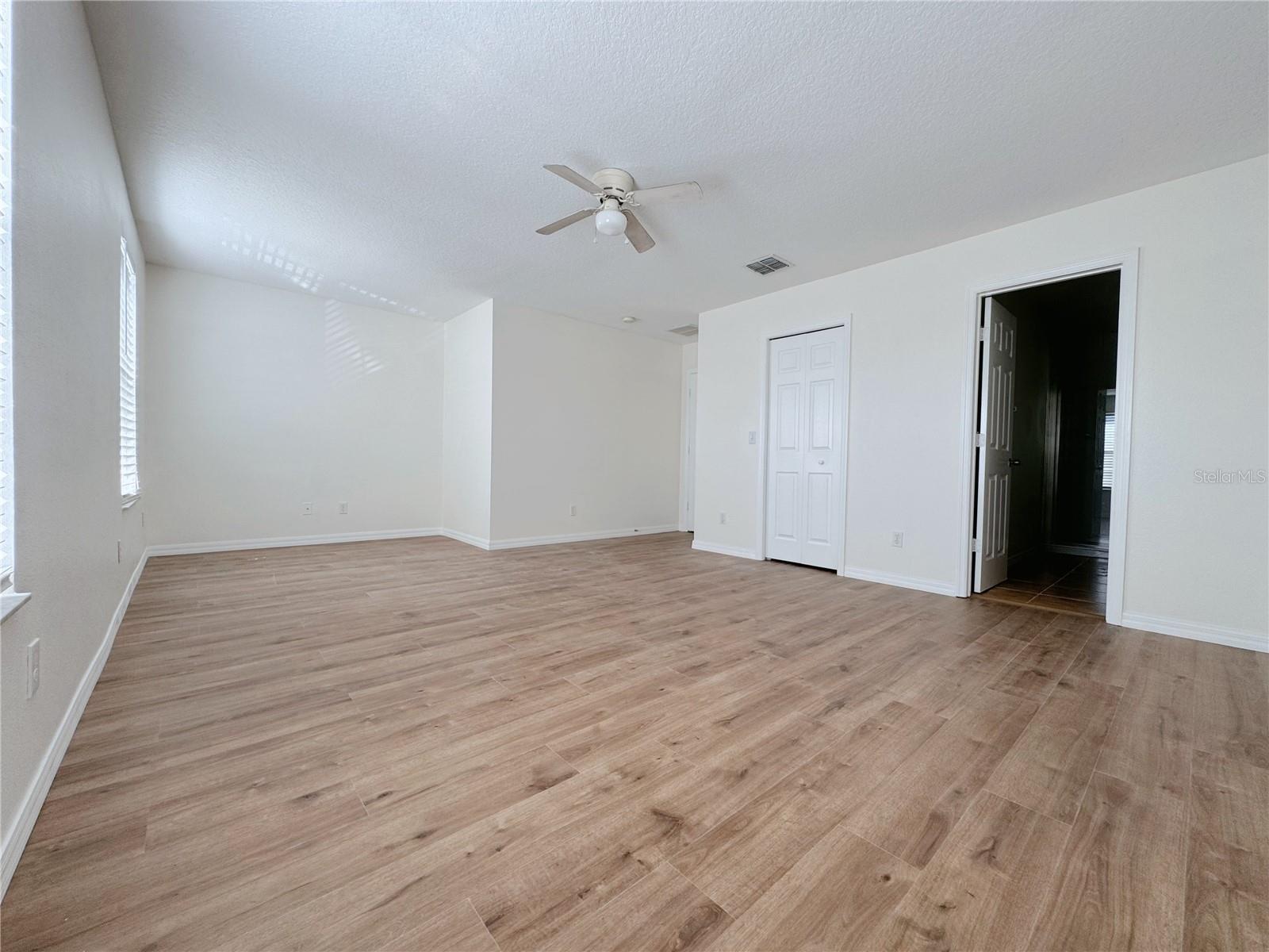 OAKCREST/SOUTHMEADOWPH N - Residential Lease