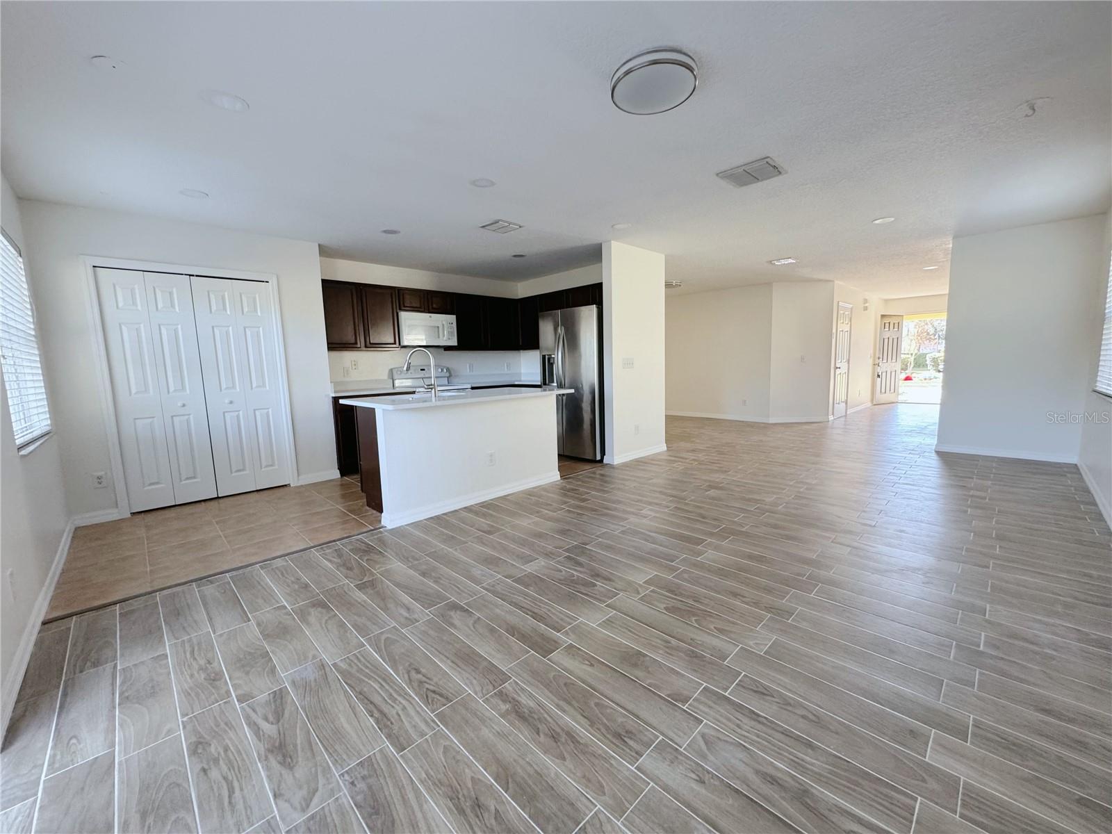 OAKCREST/SOUTHMEADOWPH N - Residential Lease