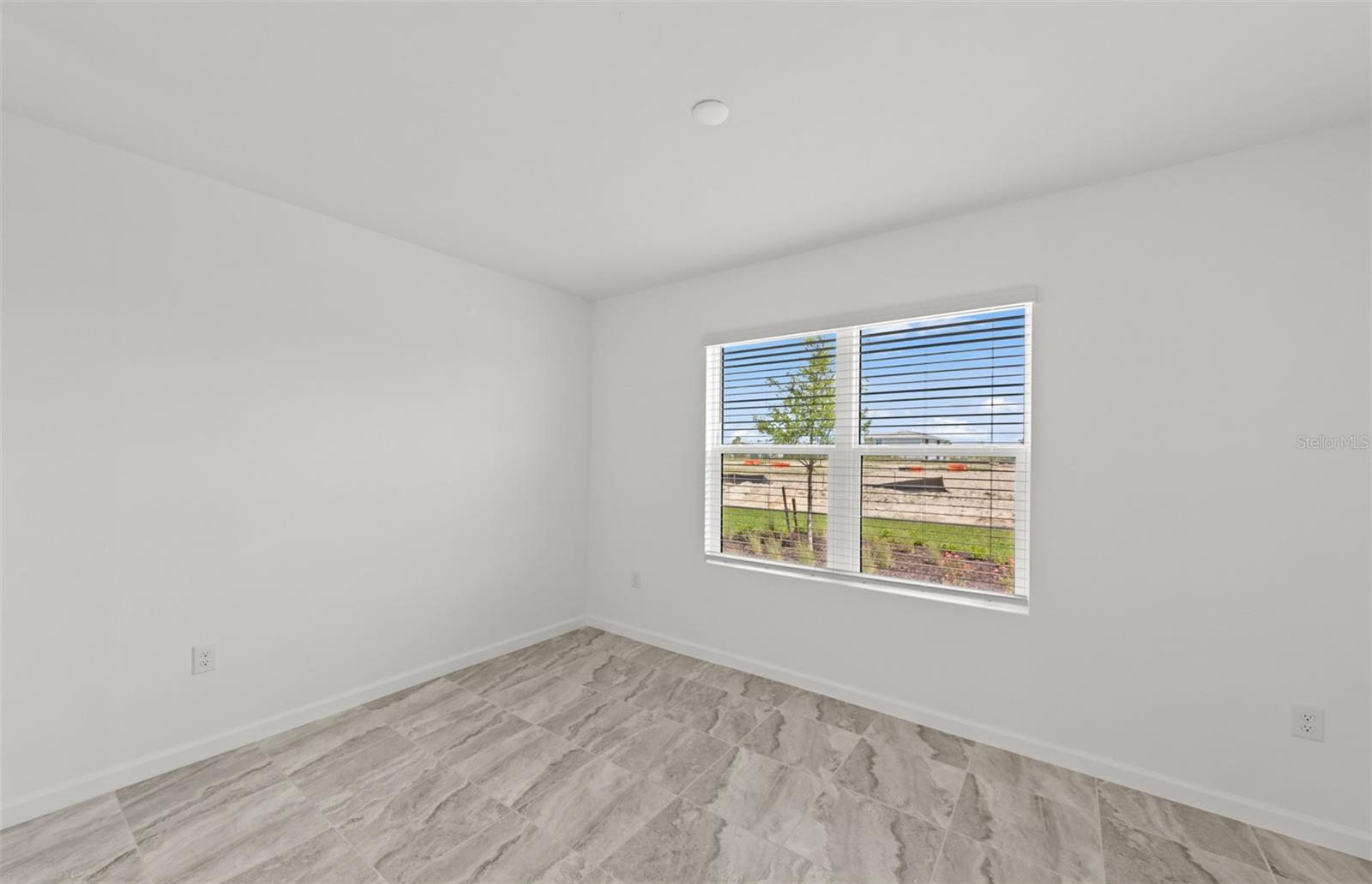LAKESPUR WELLEN PARK PHASE 3 - Residential