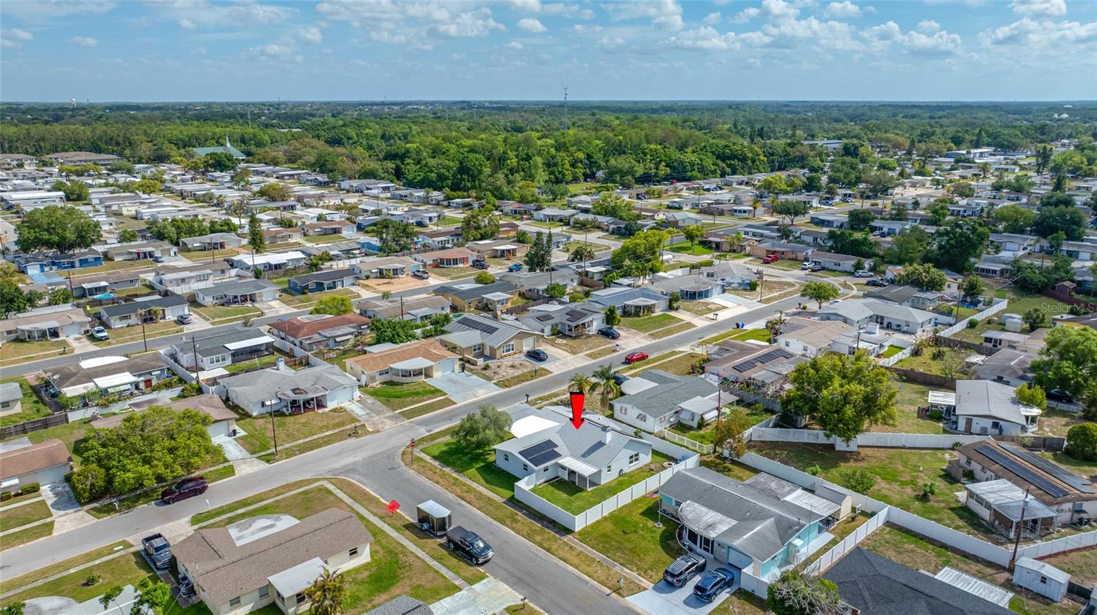 HOLIDAY GARDENS - Residential