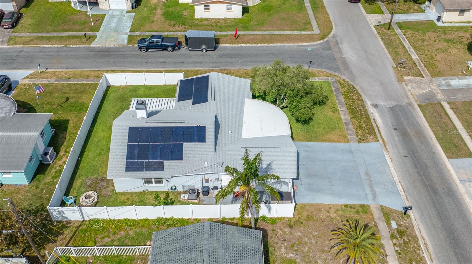 HOLIDAY GARDENS - Residential