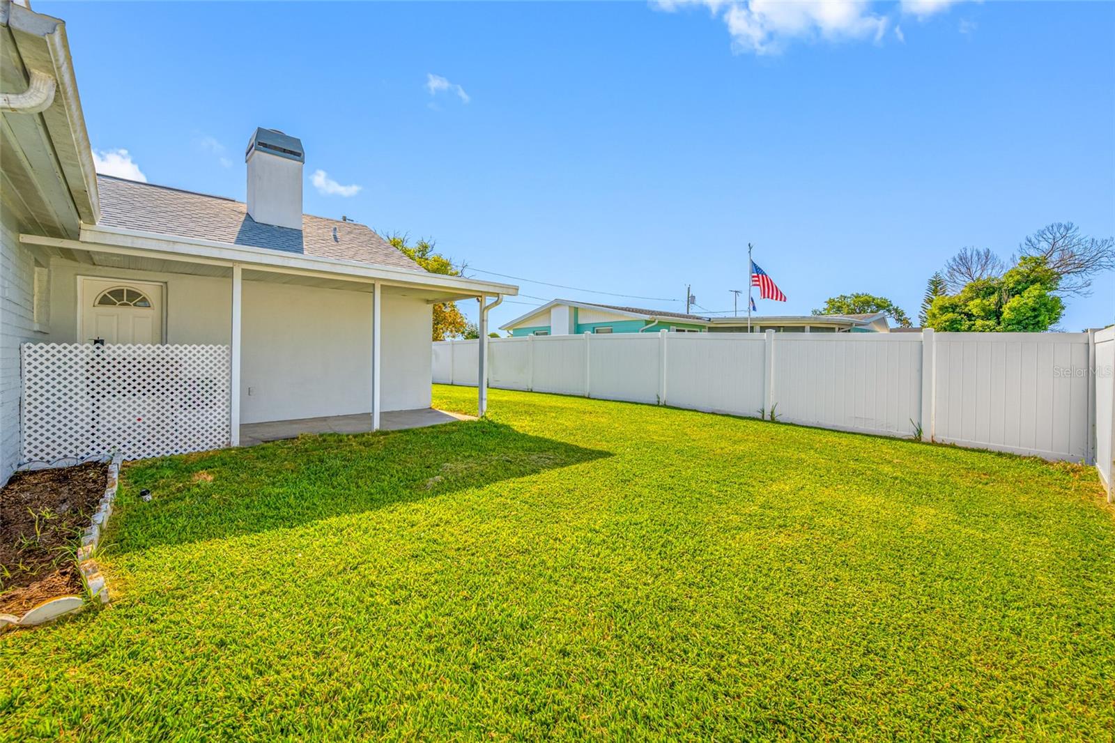 HOLIDAY GARDENS - Residential