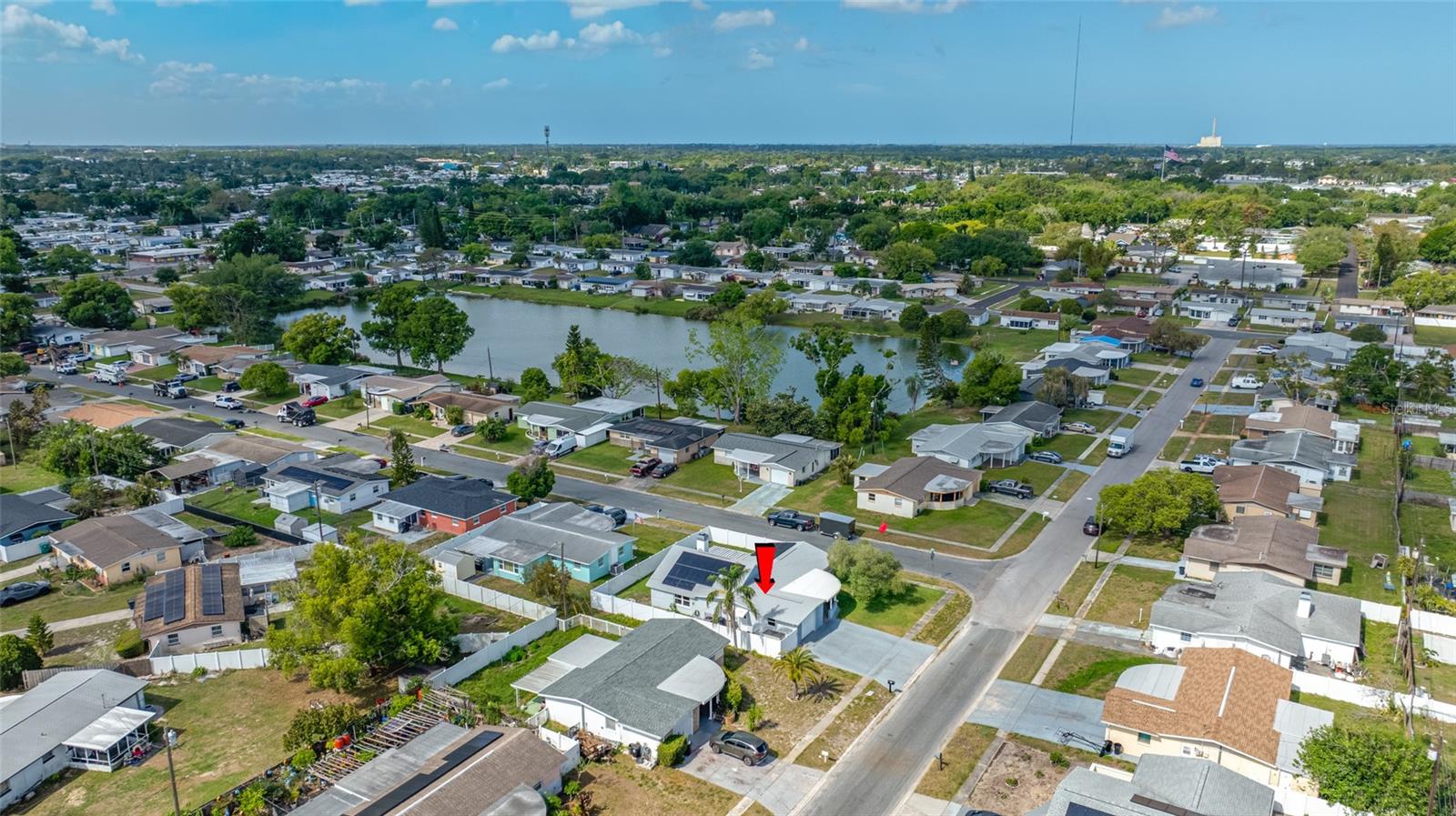 HOLIDAY GARDENS - Residential