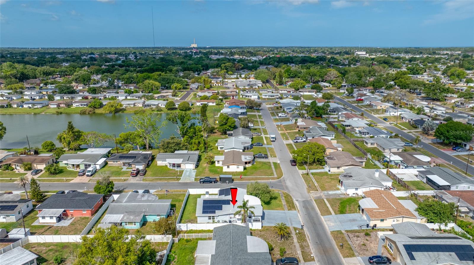 HOLIDAY GARDENS - Residential