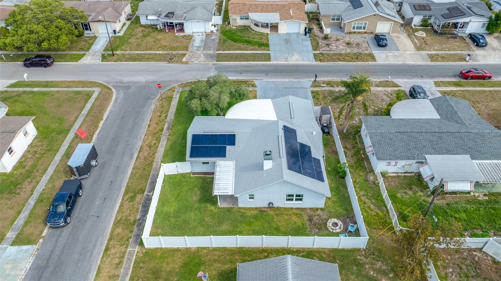 HOLIDAY GARDENS - Residential