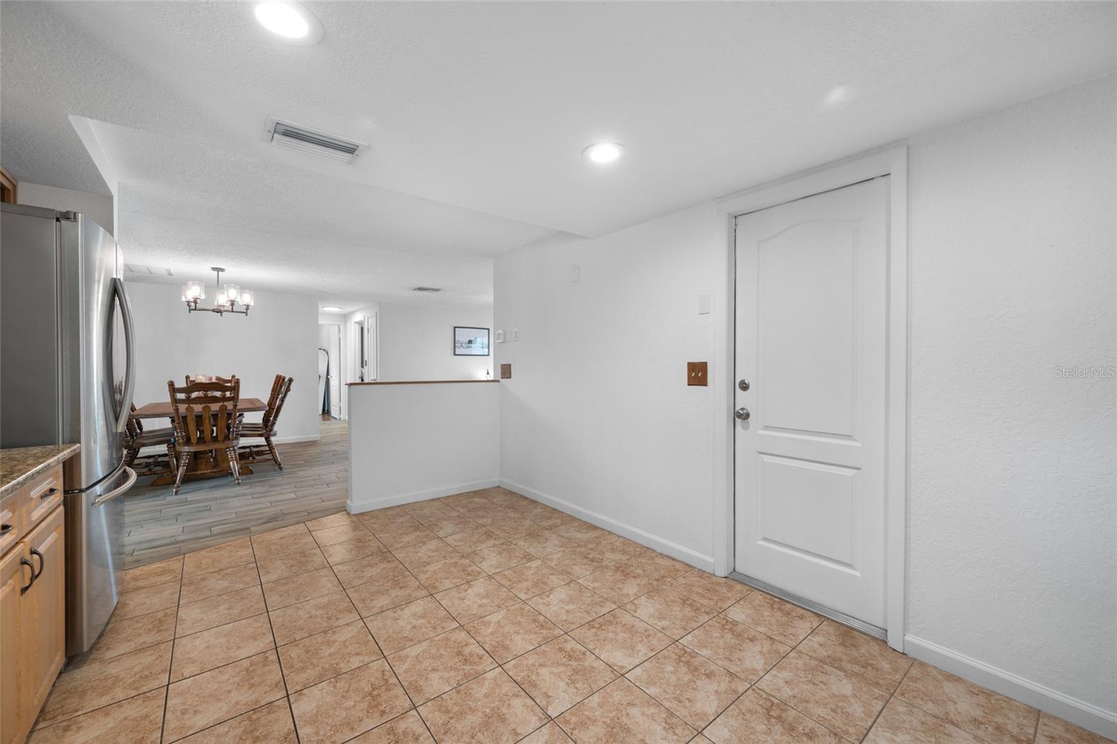 HOLIDAY GARDENS - Residential