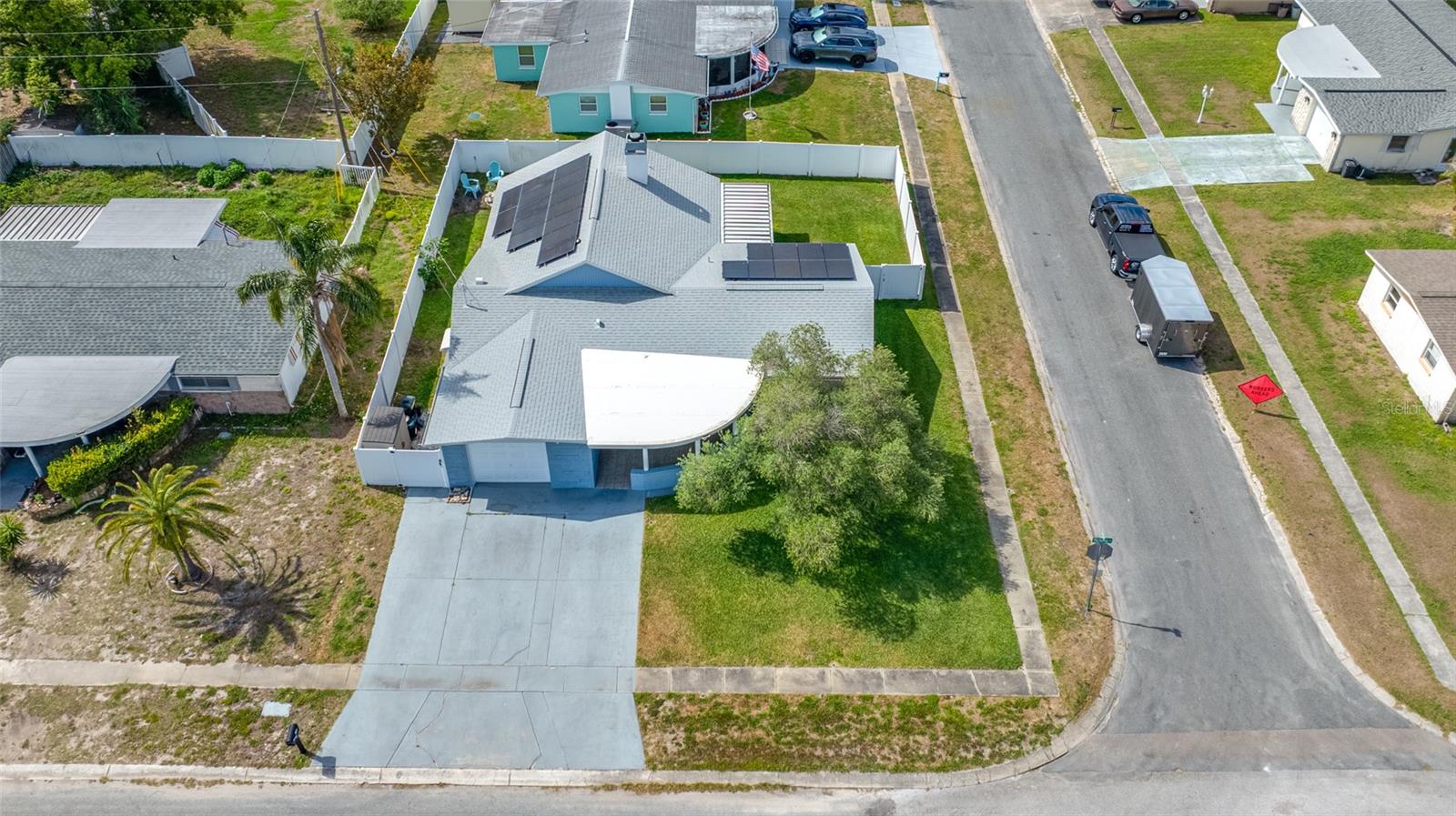 HOLIDAY GARDENS - Residential