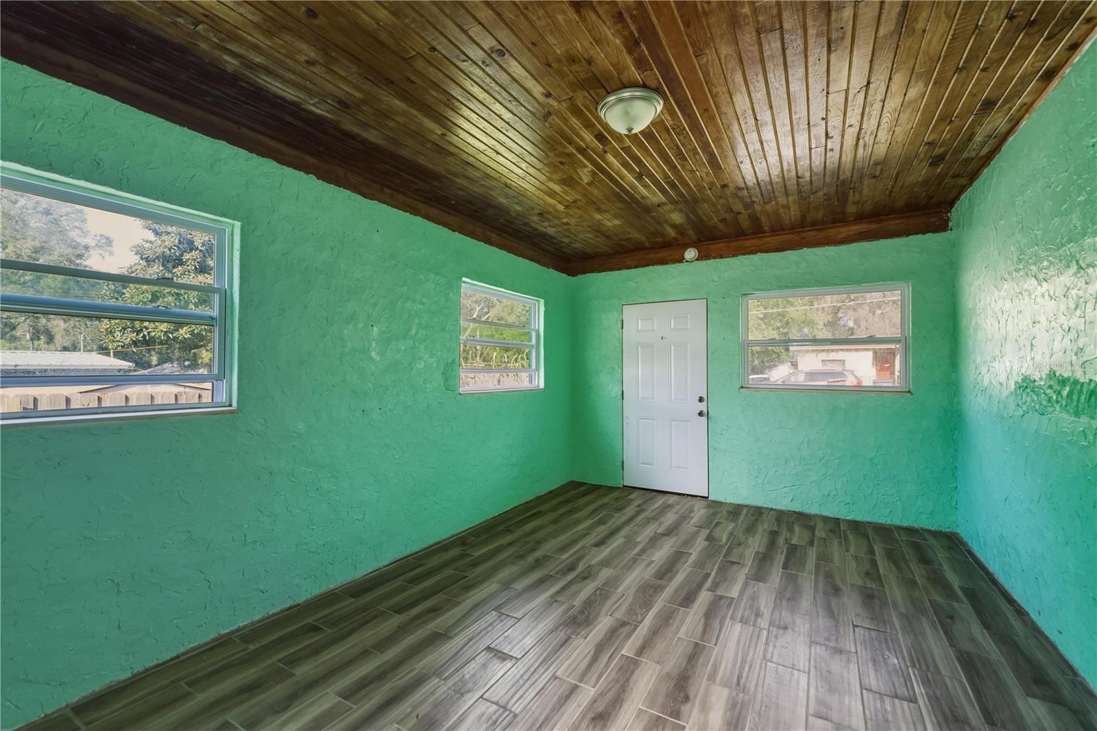 TREE HILL - Residential