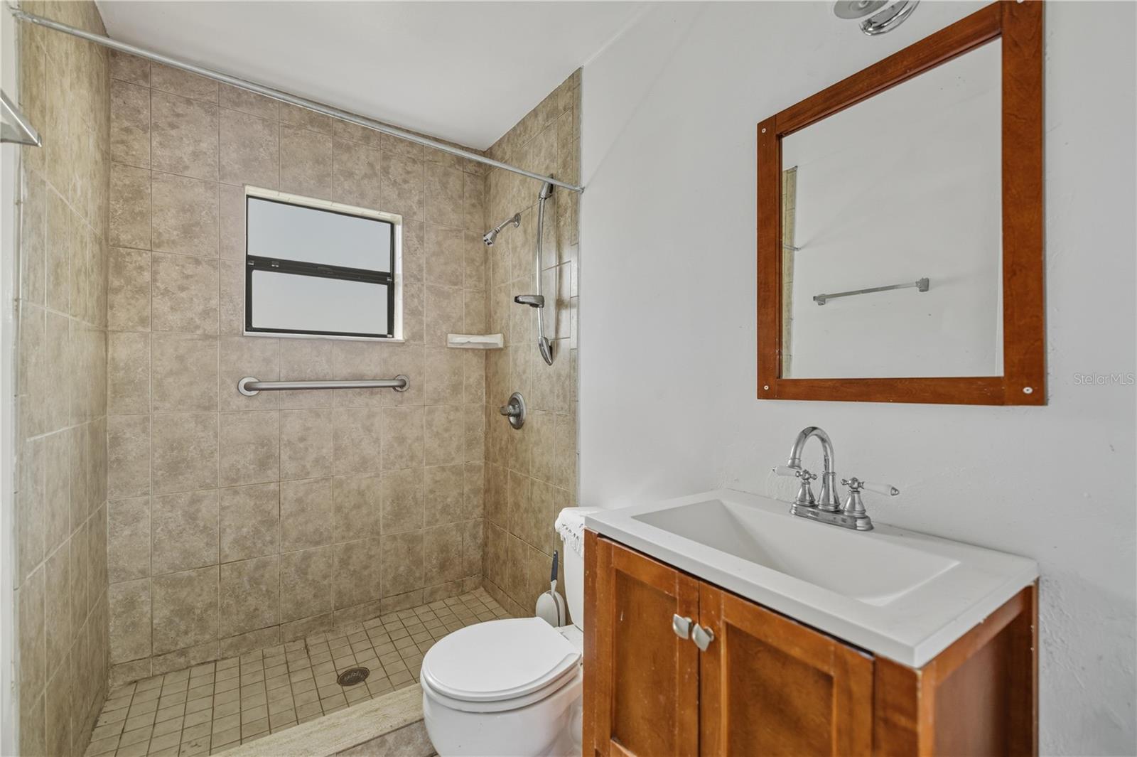 TREE HILL - Residential