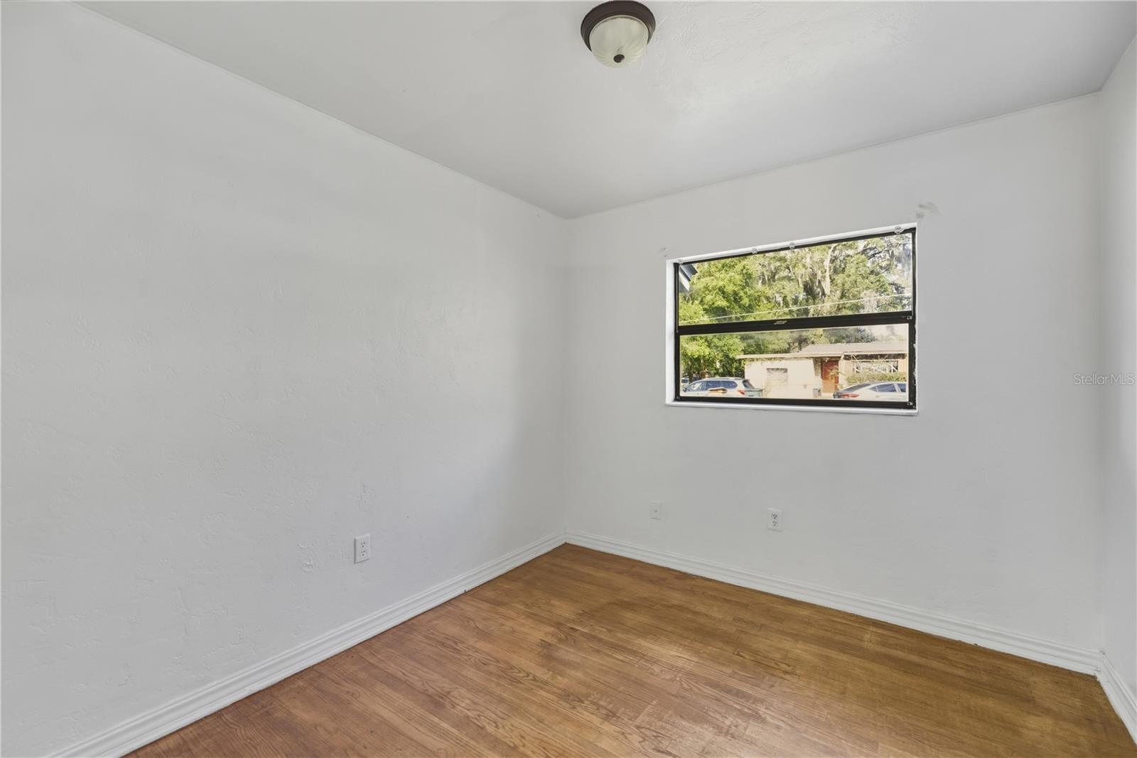 TREE HILL - Residential