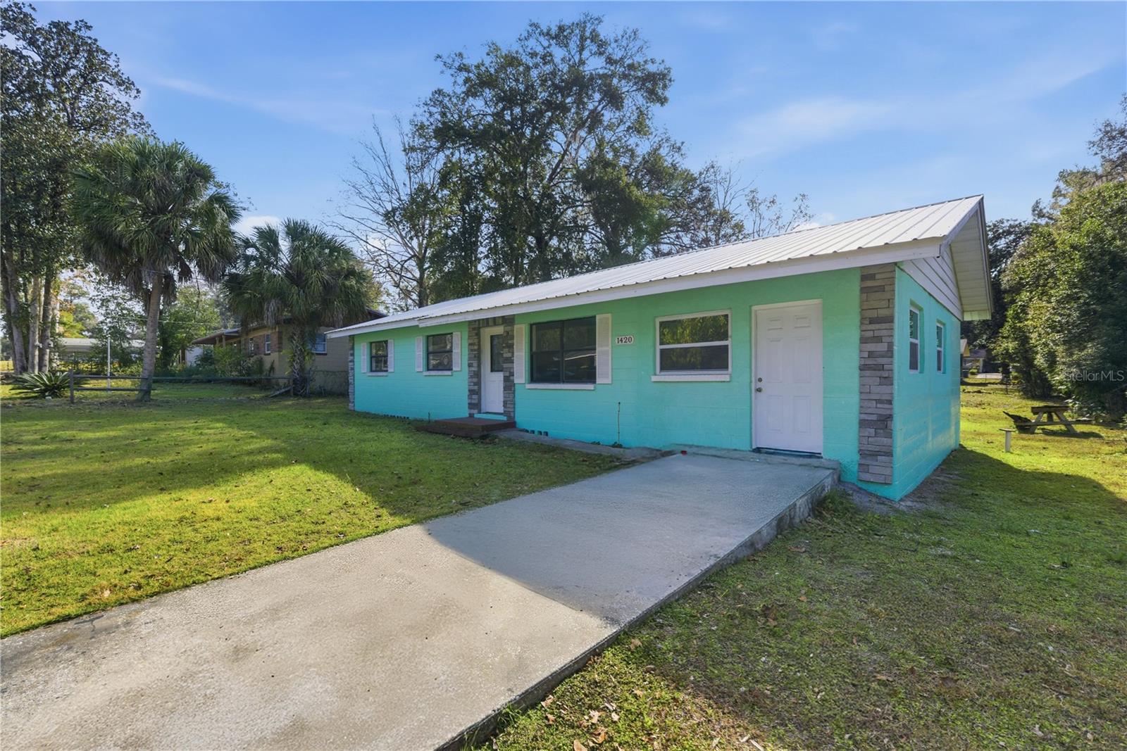 TREE HILL - Residential