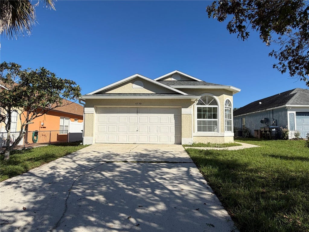 Photo of 6739 Forsyth Oak Court, Orlando, FL 32807 (MLS # O6446049)
