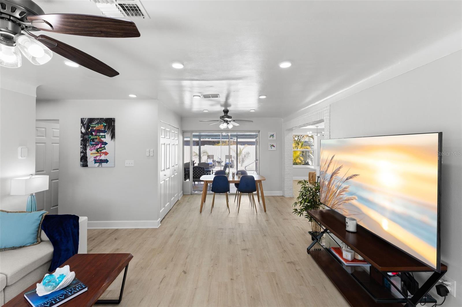 KENNETH CITY - Residential