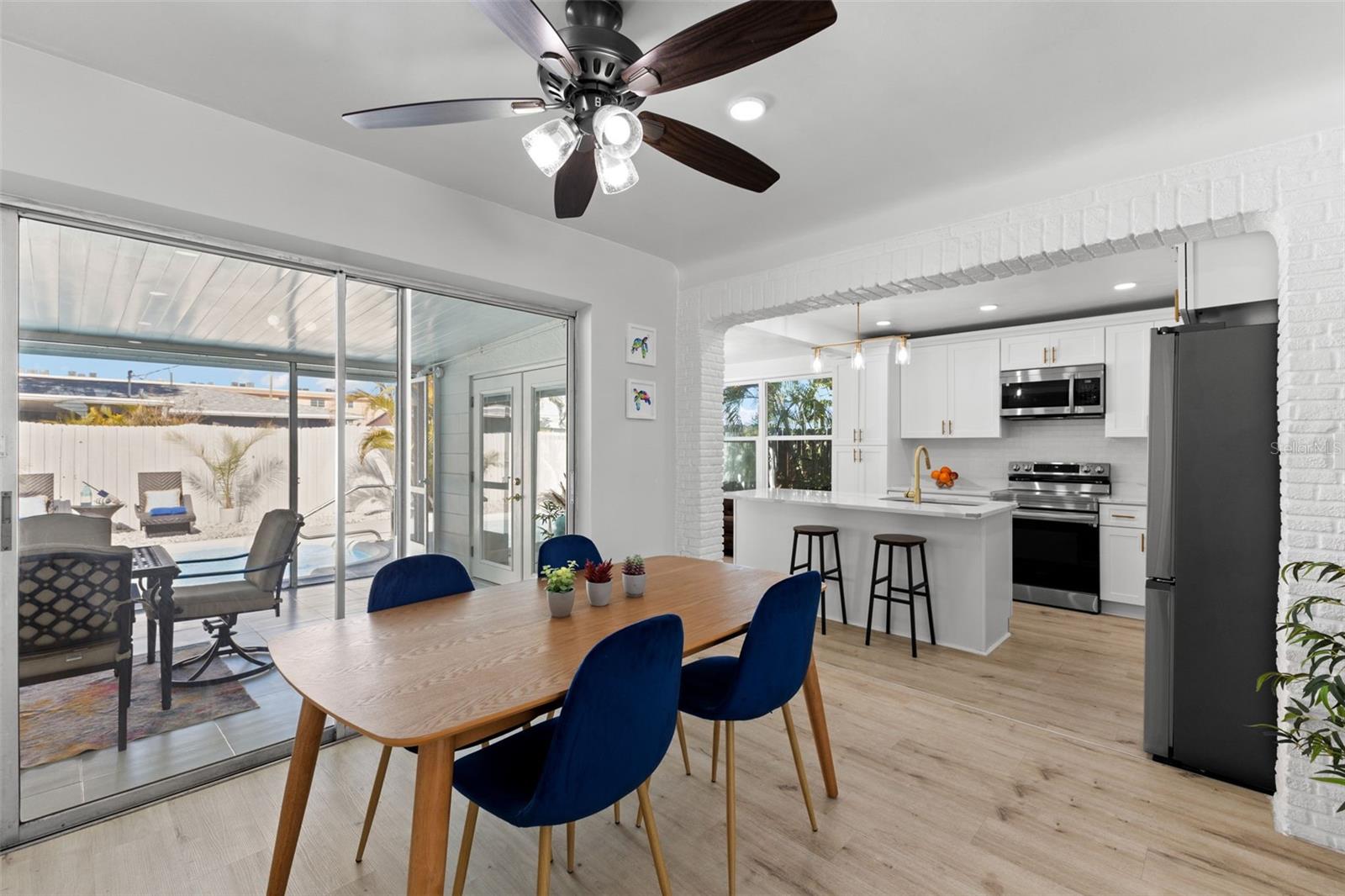 KENNETH CITY - Residential