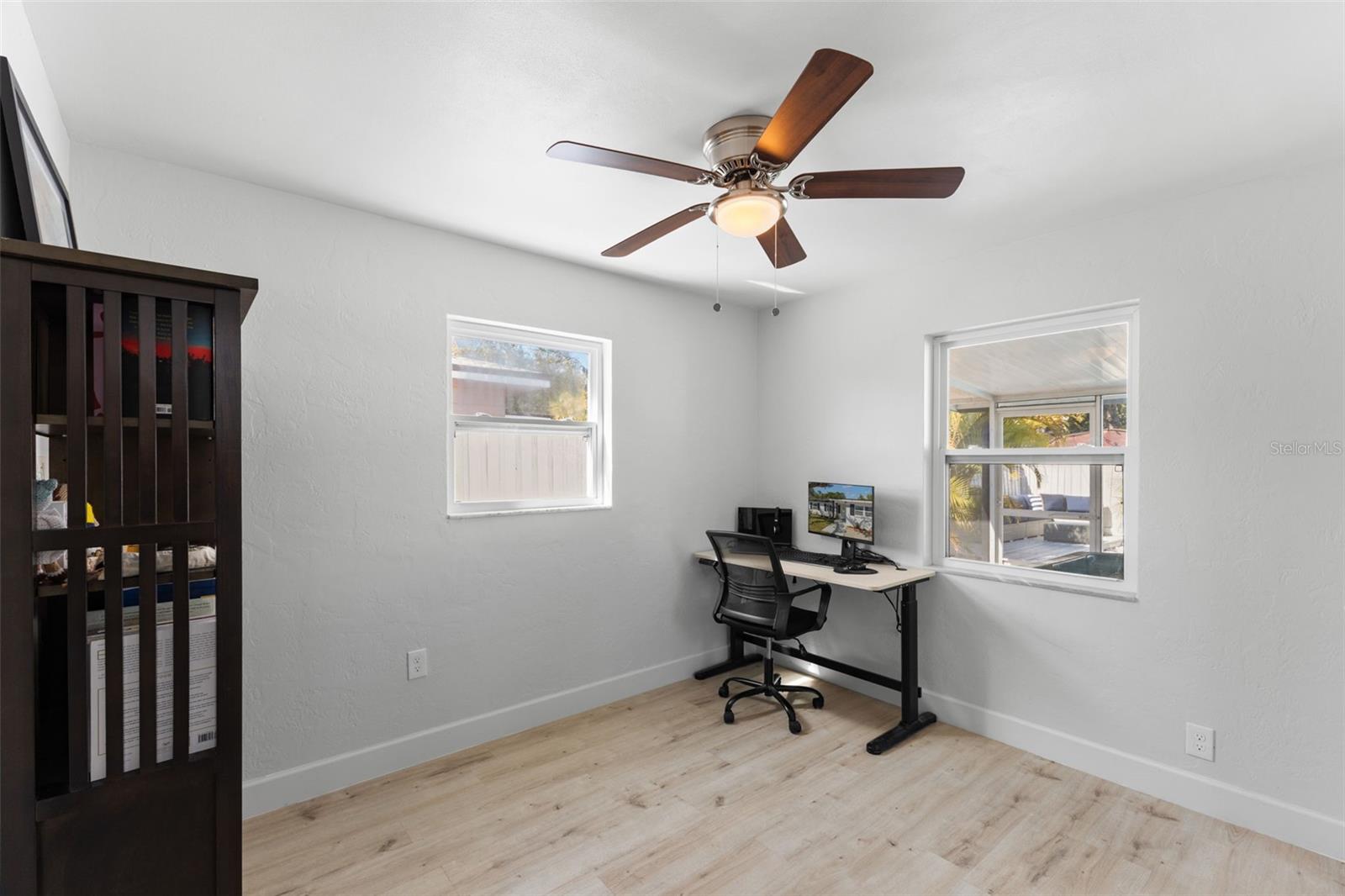 KENNETH CITY - Residential