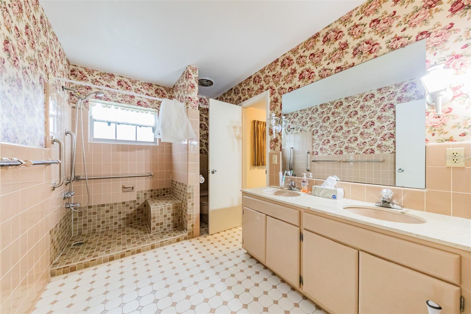 HAVEN SHORES - Residential