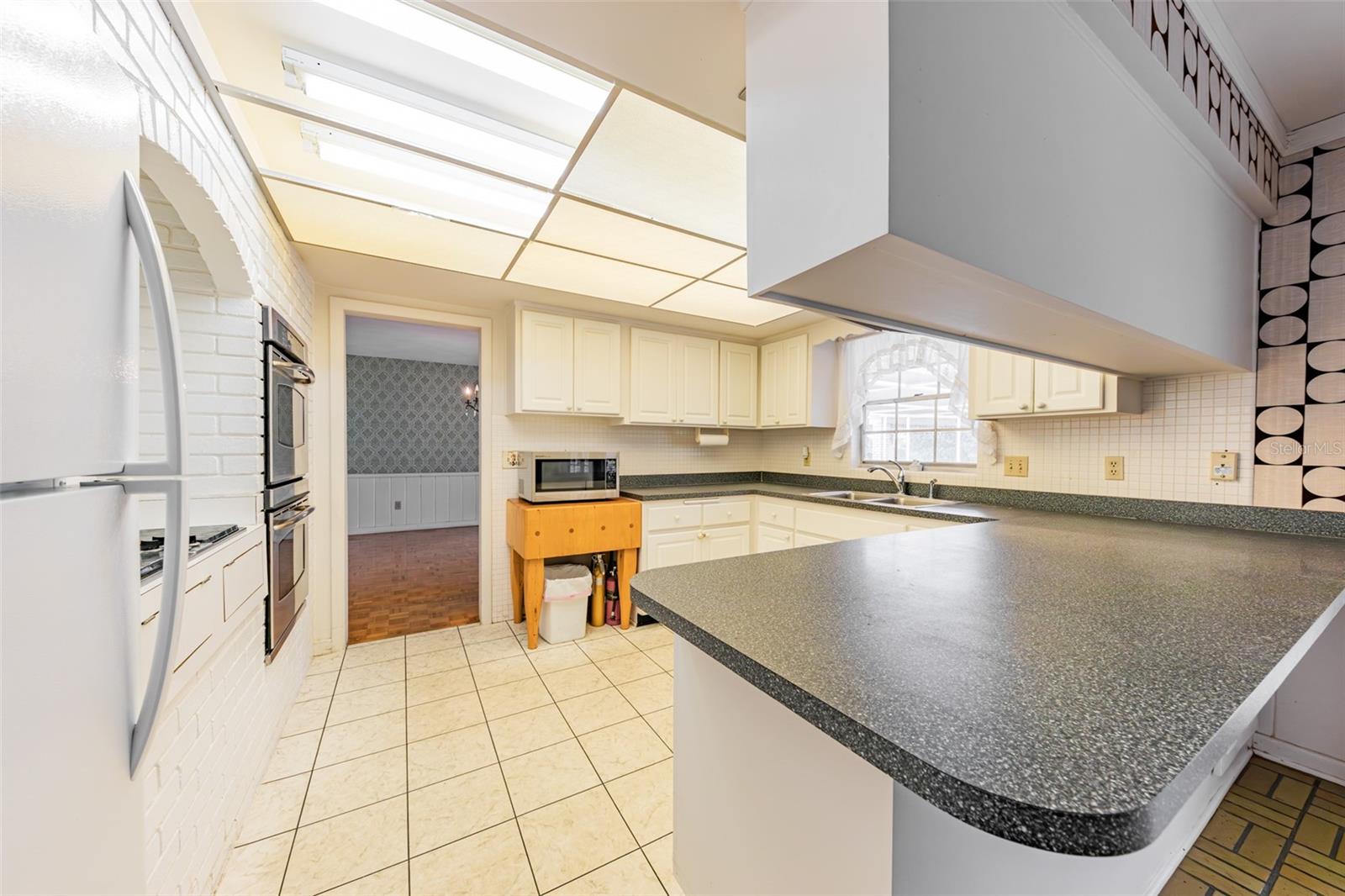 HAVEN SHORES - Residential