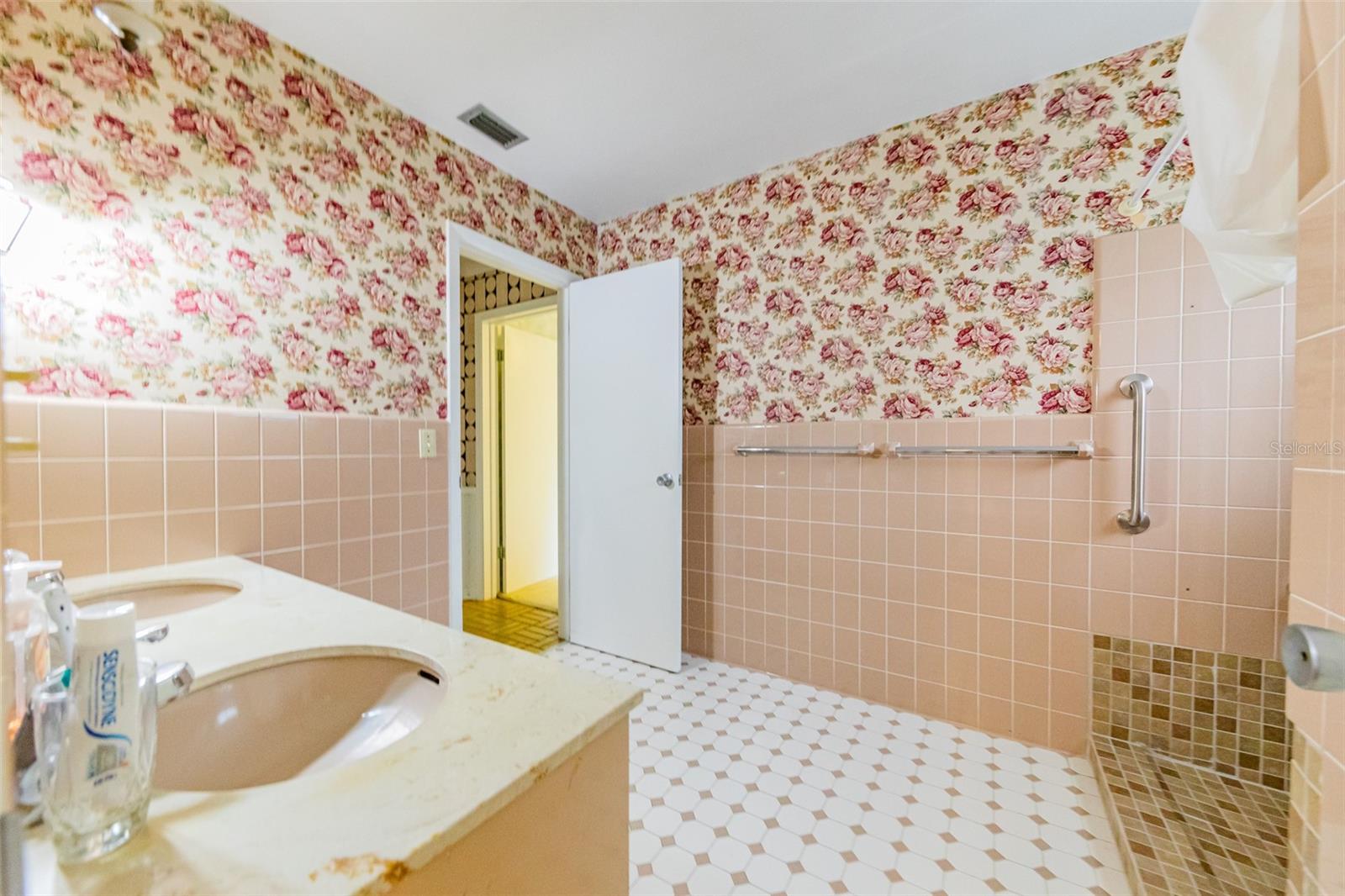 HAVEN SHORES - Residential