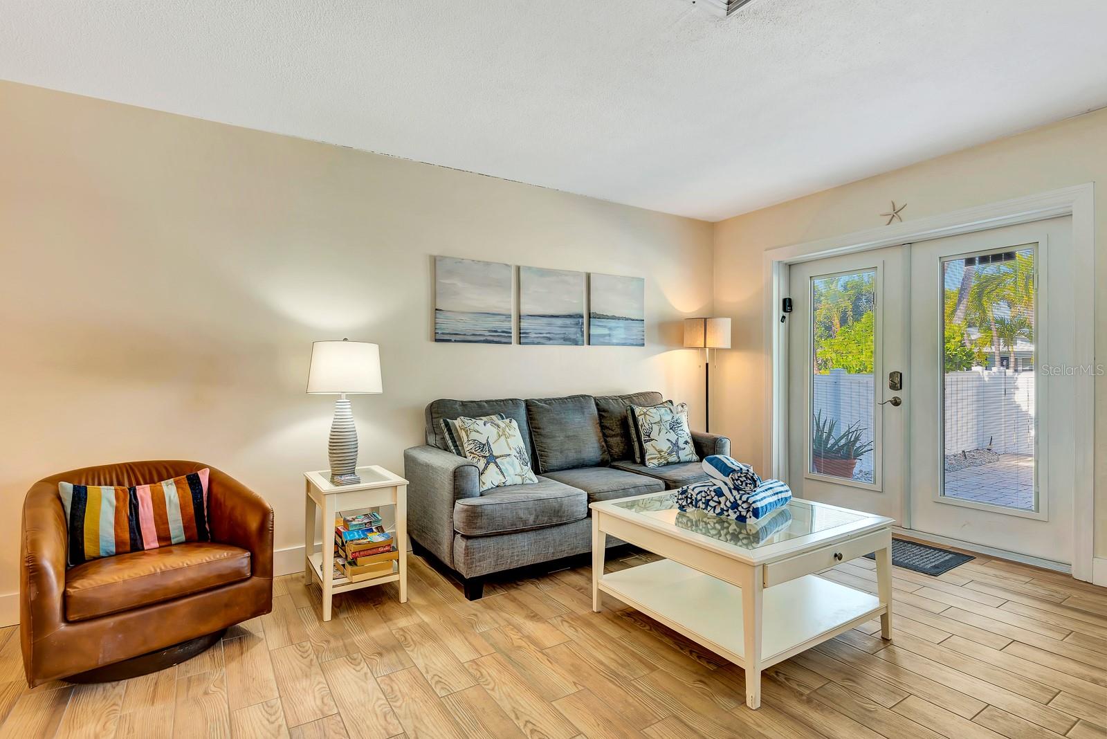 BLUE WAVE VILLA - Residential