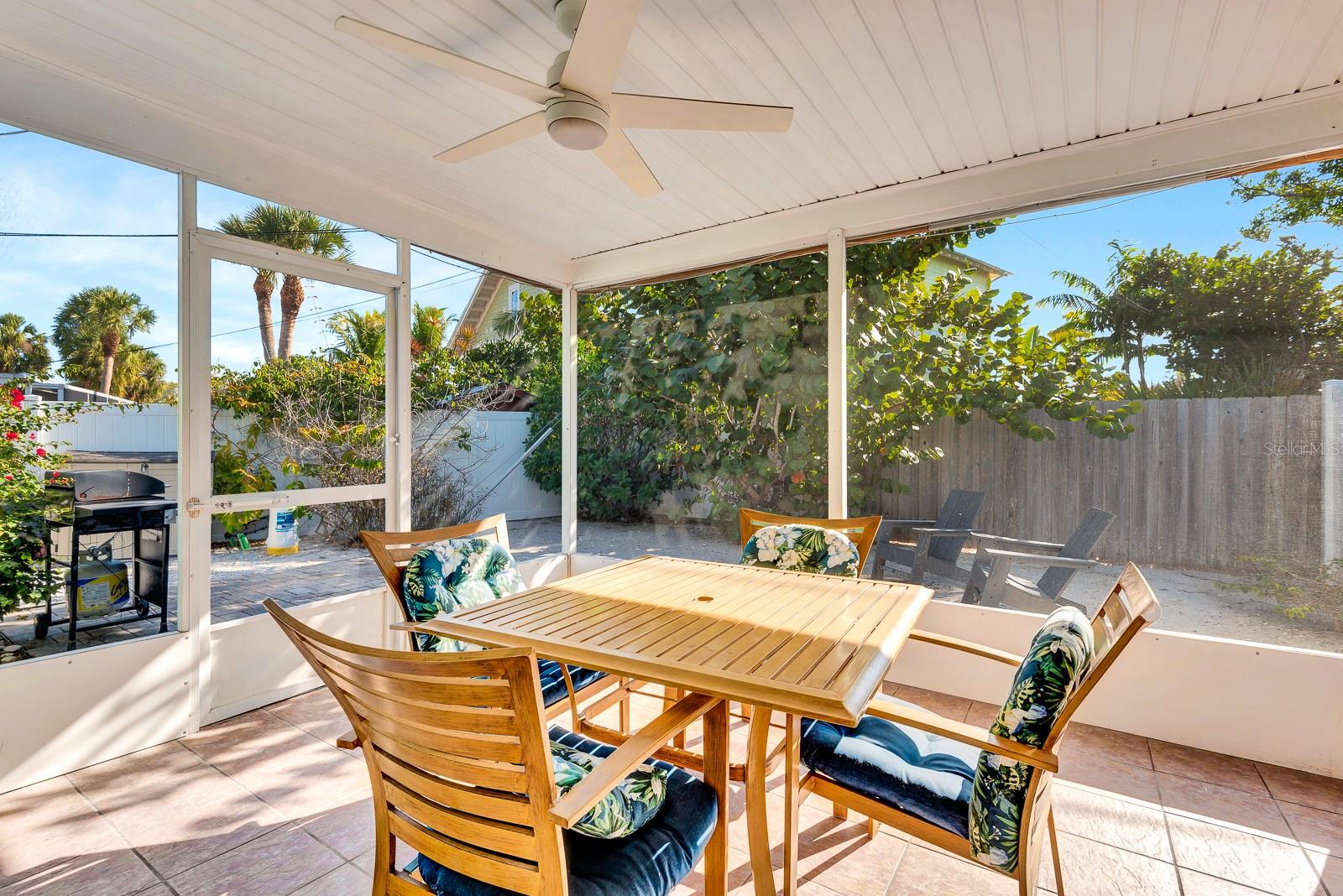 BLUE WAVE VILLA - Residential