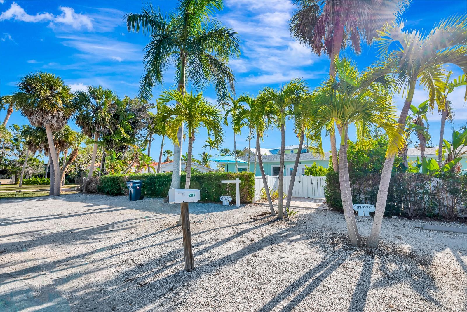 BLUE WAVE VILLA - Residential